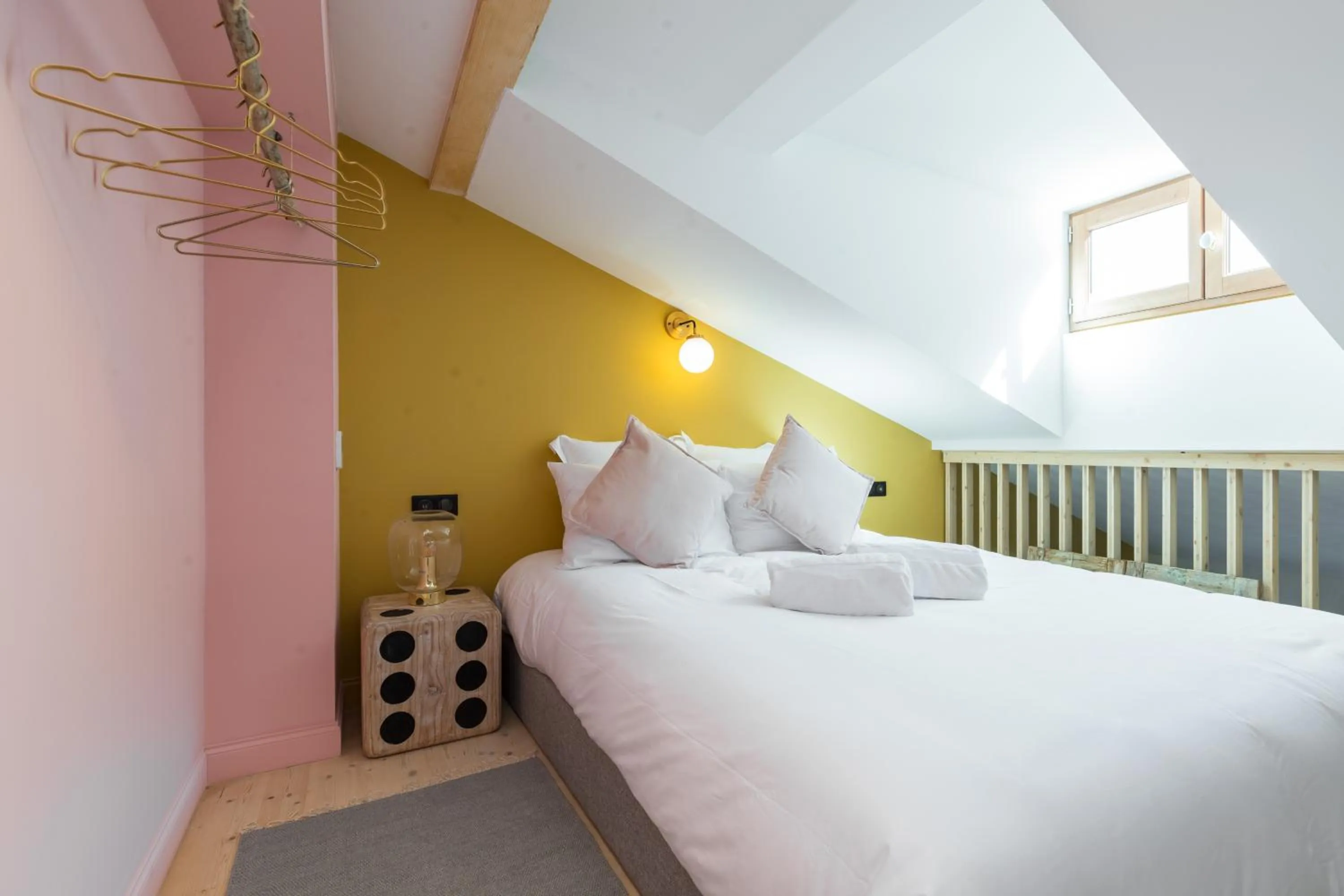 Bed in L'Abeille - Boutique Apartments