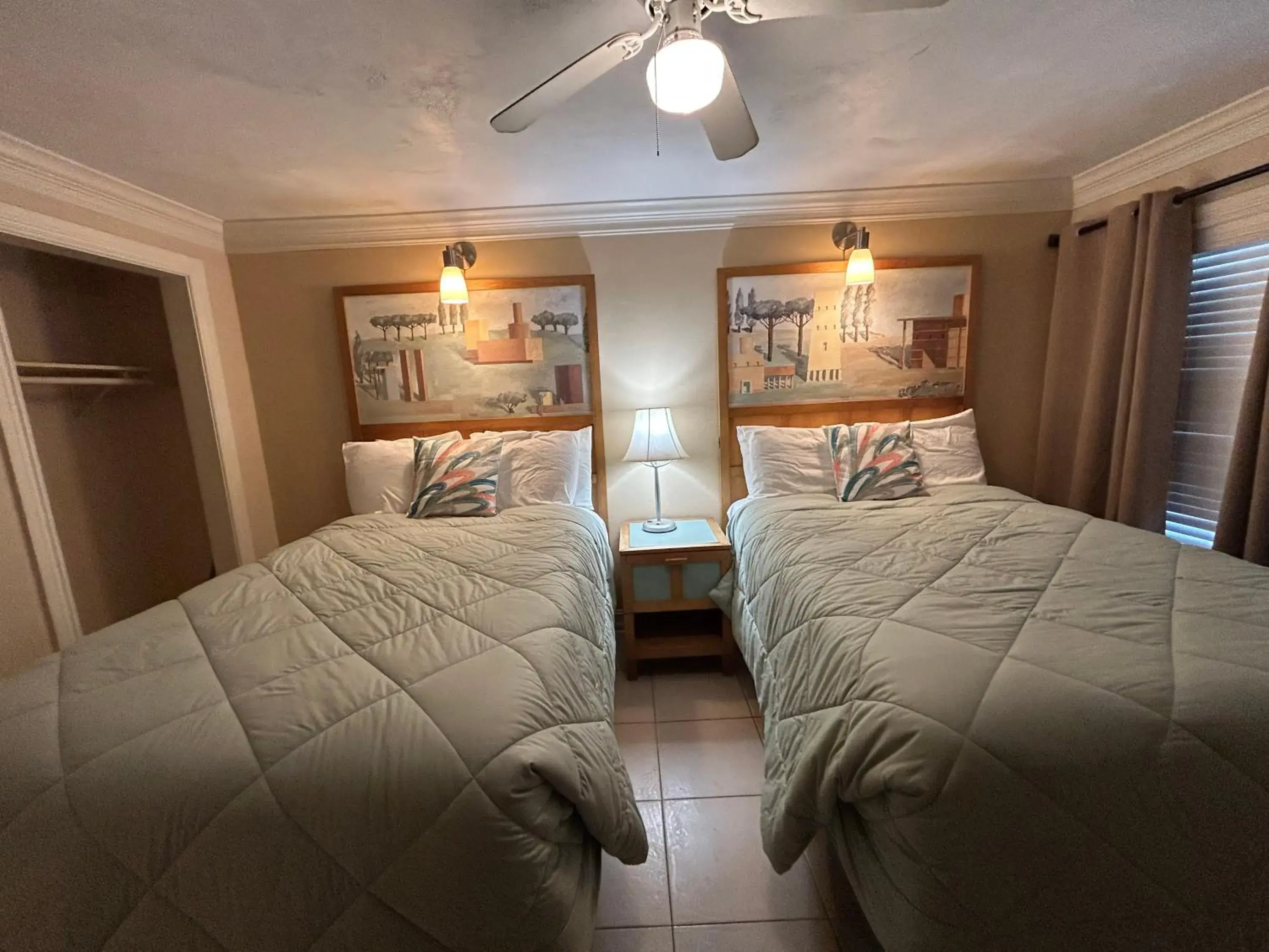 Budget Double Room in Sea Vista Motel Budget Double Room in Sea Vista Motel