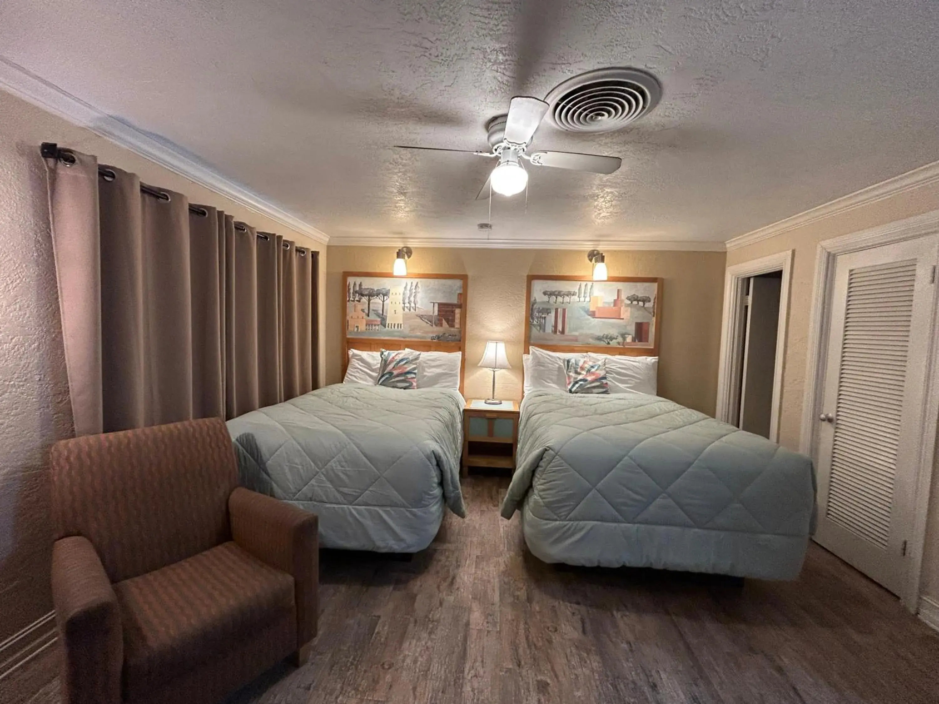 Deluxe Double Room with Sea View in Sea Vista Motel Deluxe Double Room with Sea View in Sea Vista Motel