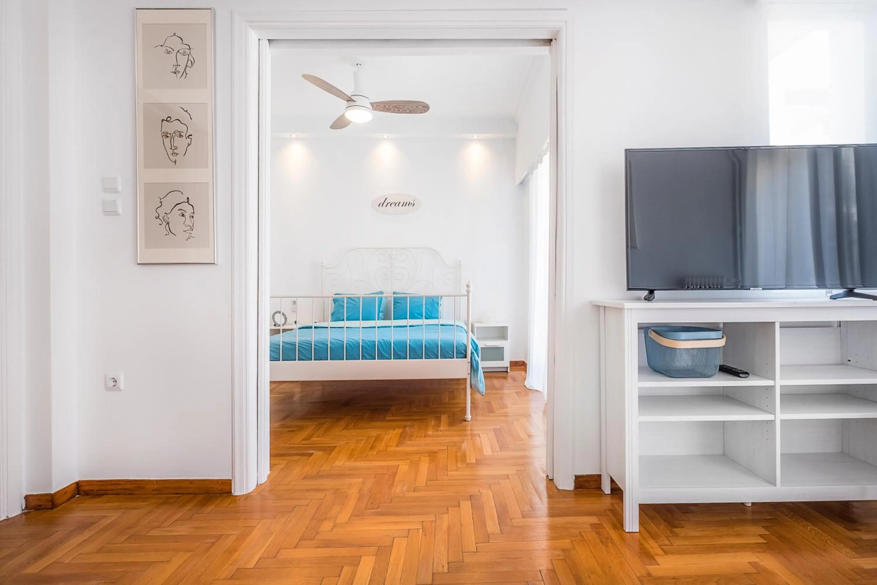 Bed in Acropolis Exceptional View