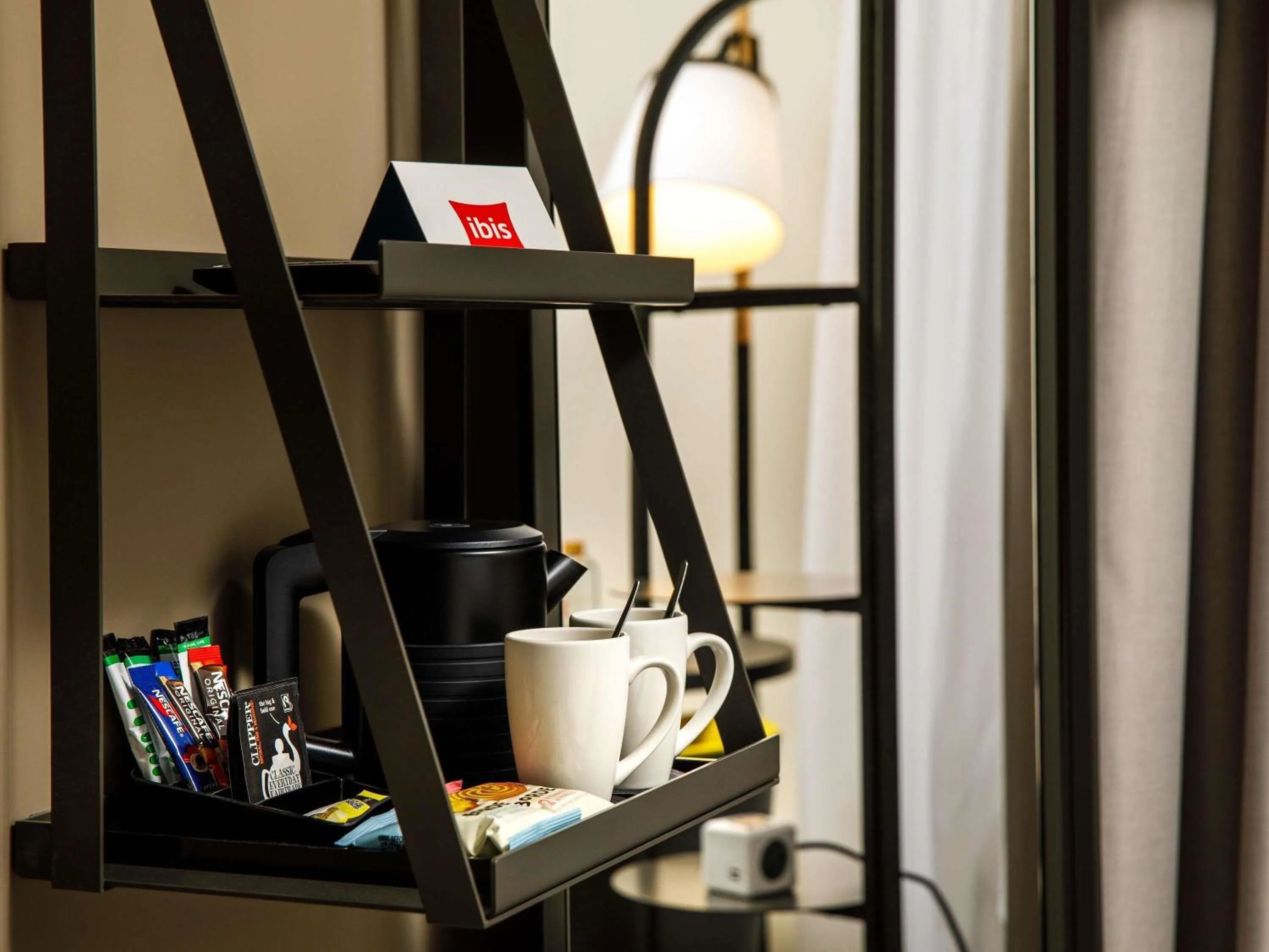 Bedroom in ibis London Greenwich