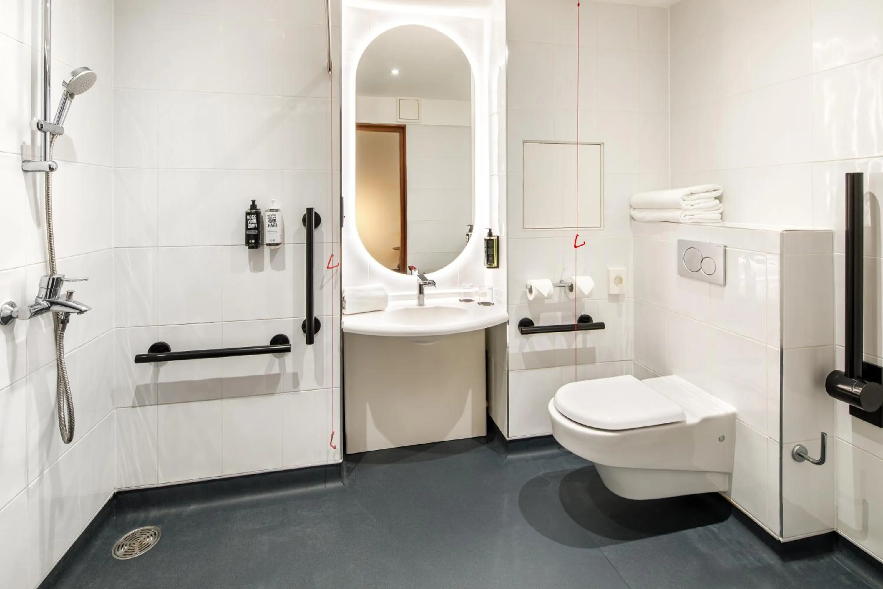 Bathroom in ibis London Greenwich