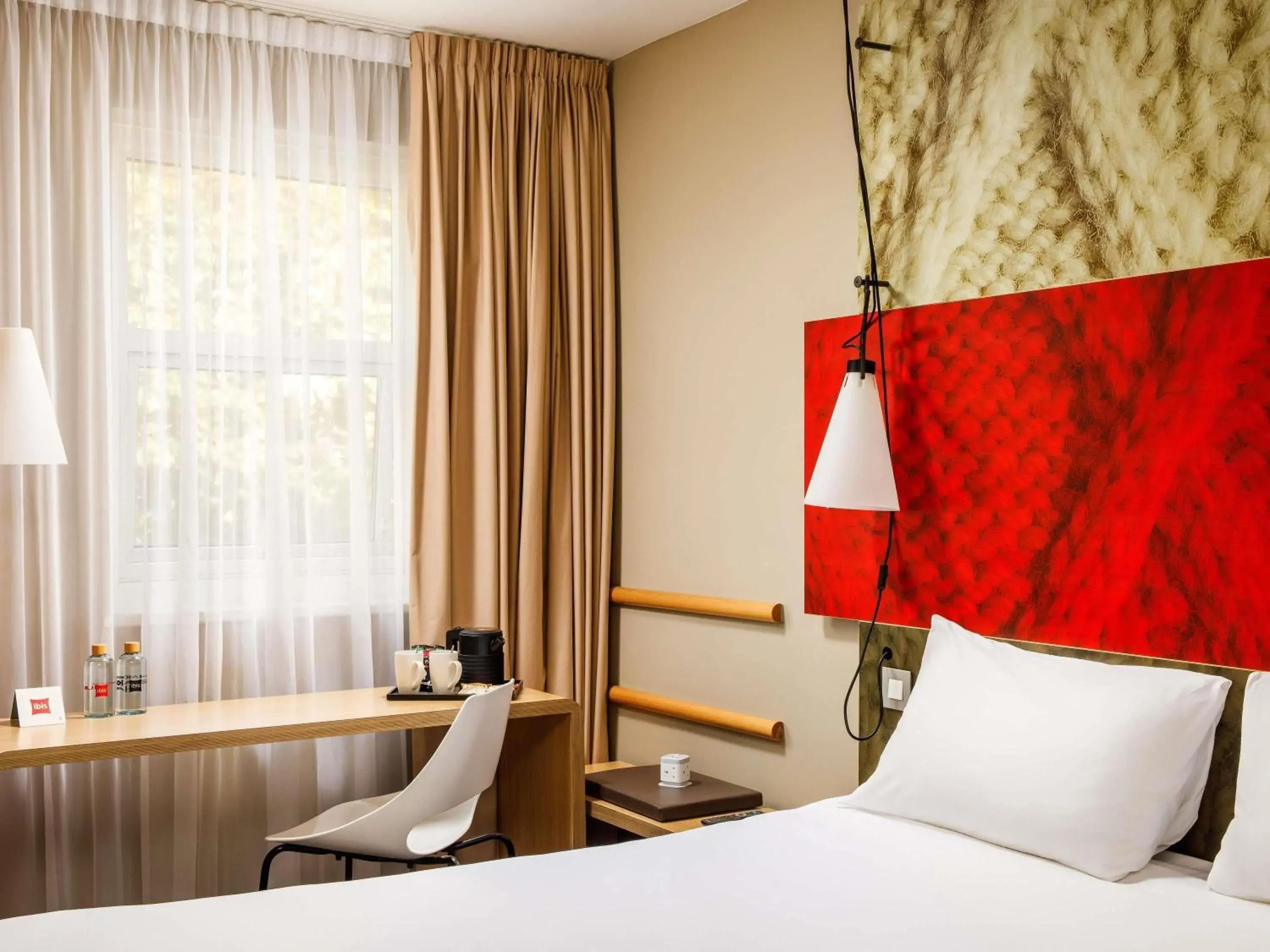 Bedroom, Bed in ibis London Greenwich Bedroom, Bed in ibis London Greenwich