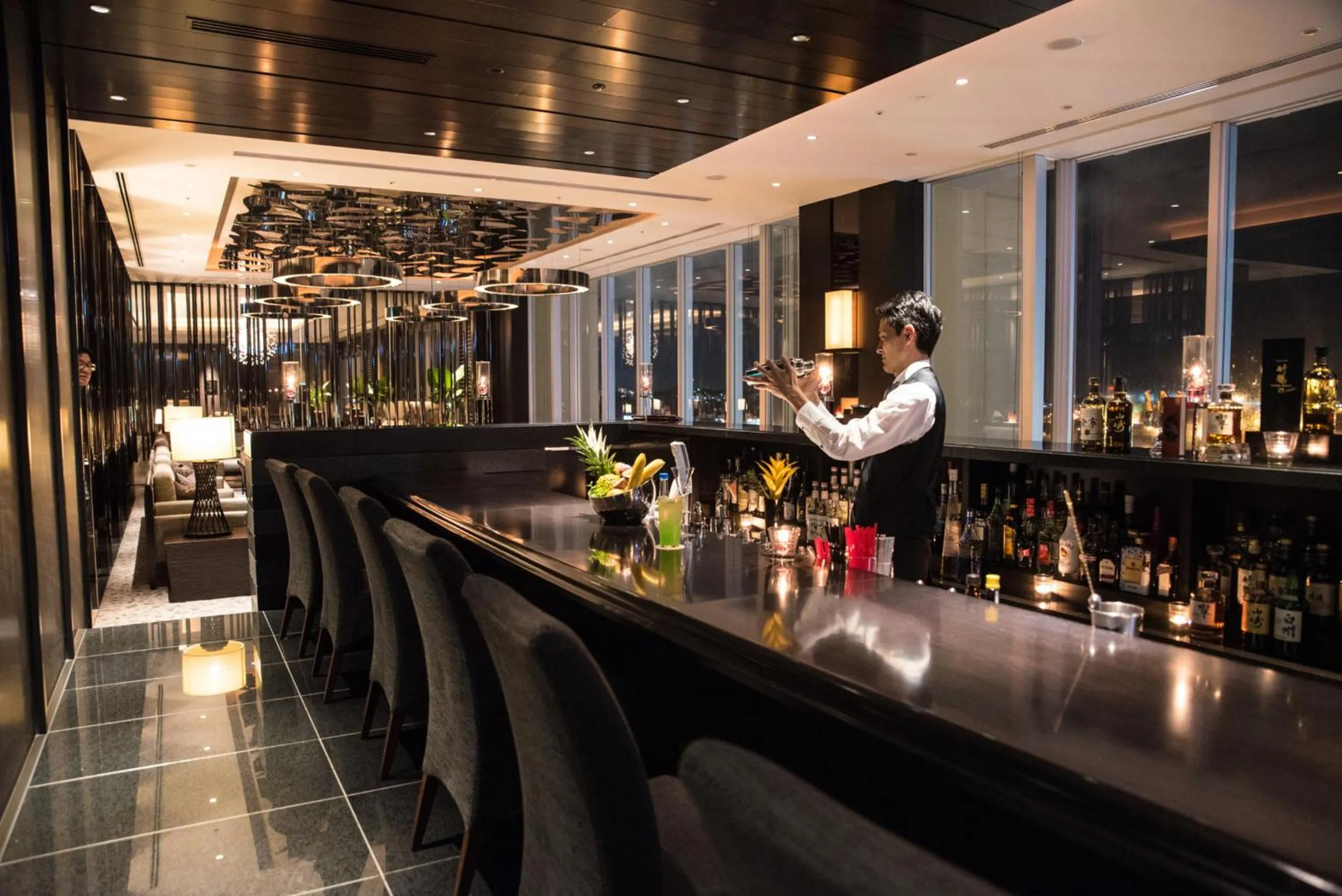 Lounge or bar in Rihga Royal Gran Okinawa