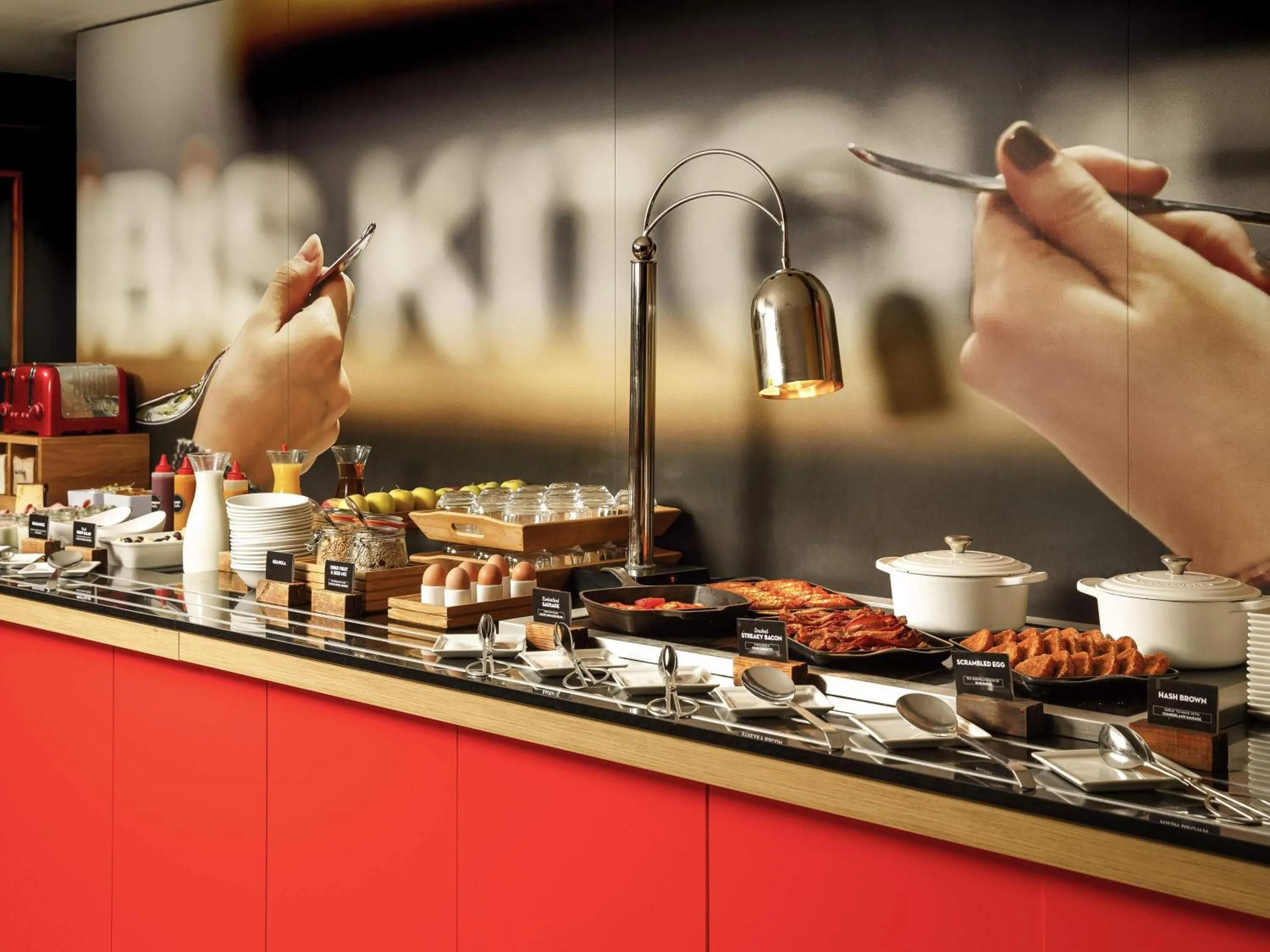 Restaurant/places to eat in ibis London Stratford