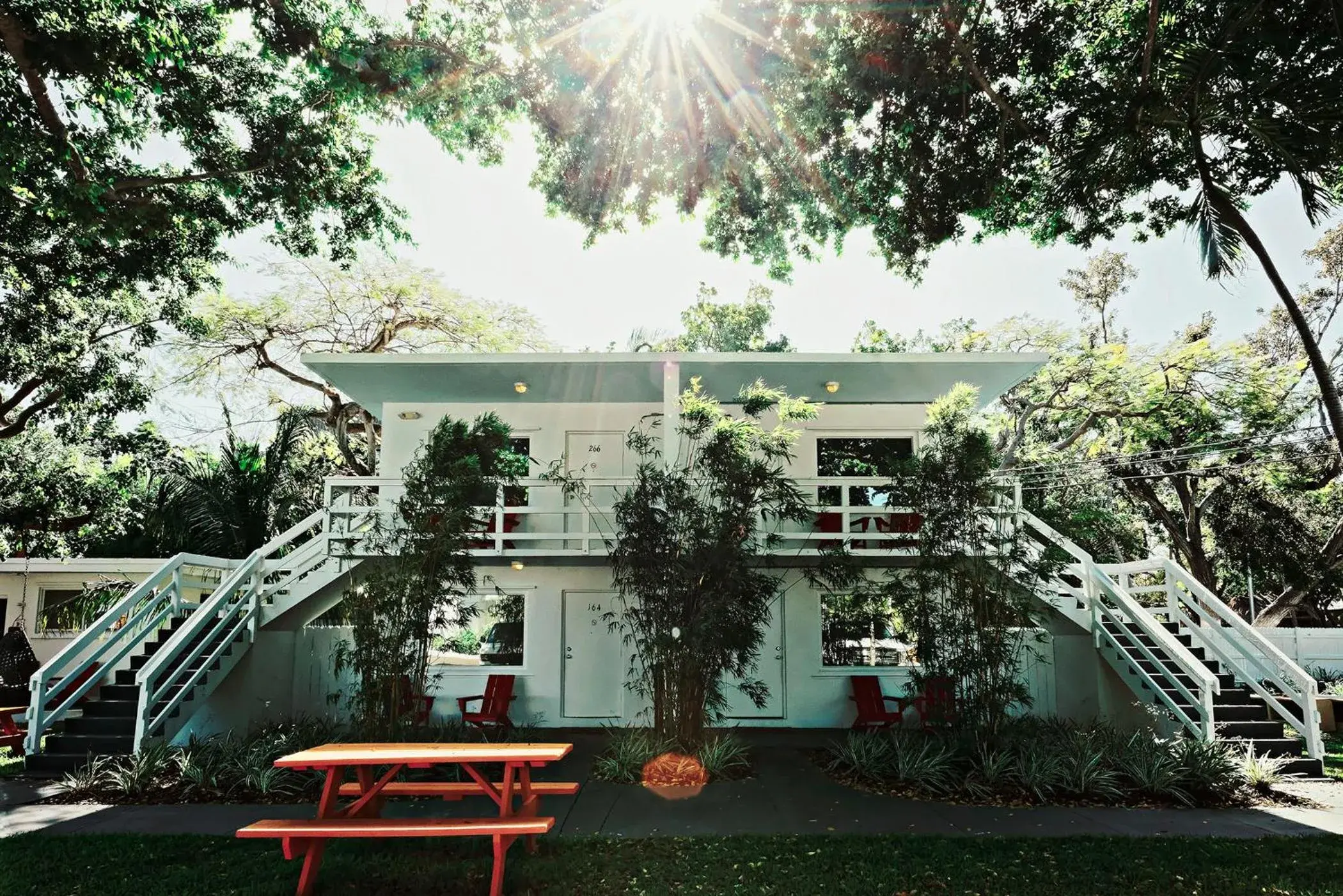 Property building in Sunset Inn Property building in Sunset Inn