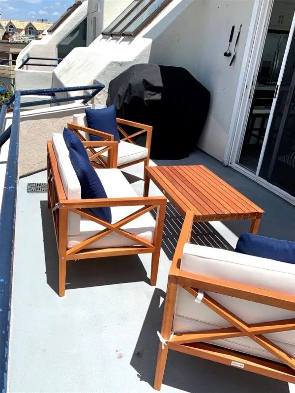 Property building in 125-Fun In The Sun Penthouse