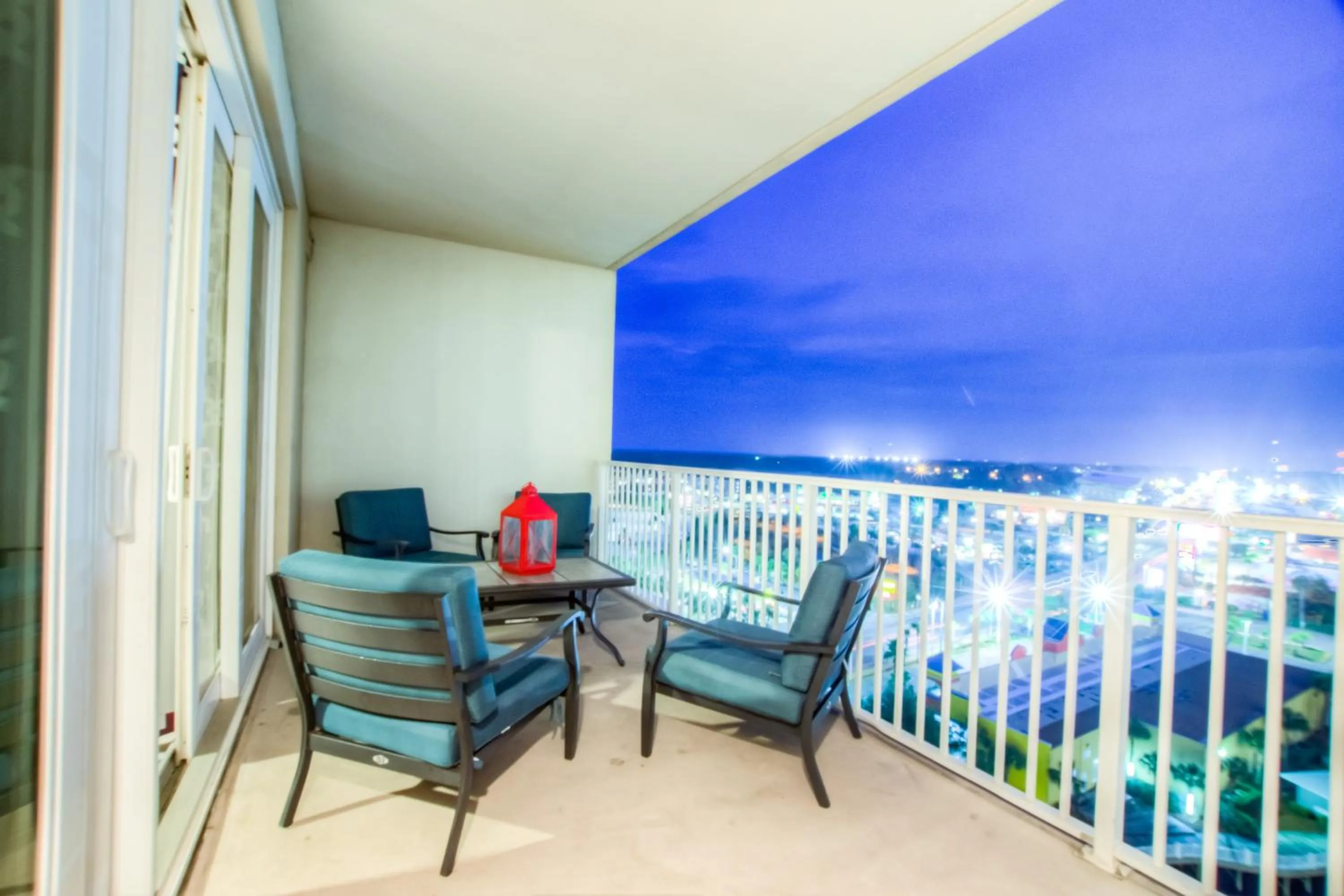 Laketown Wharf 1135 By Aneliya