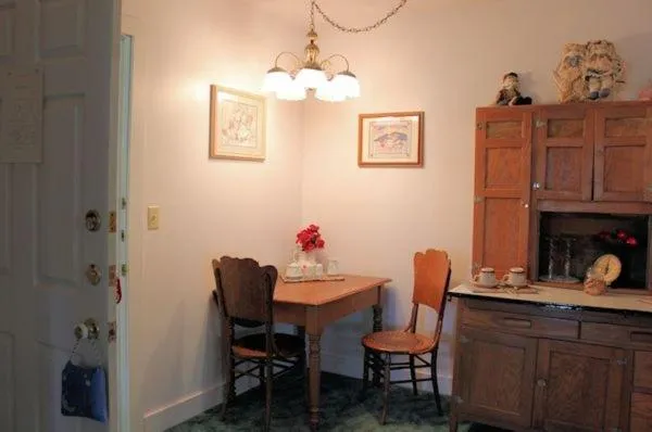Seating area in Belle Aire Mansion Guest House