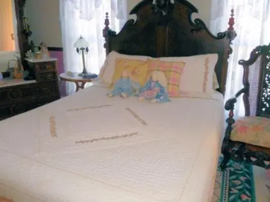 Bed in Belle Aire Mansion Guest House Bed in Belle Aire Mansion Guest House