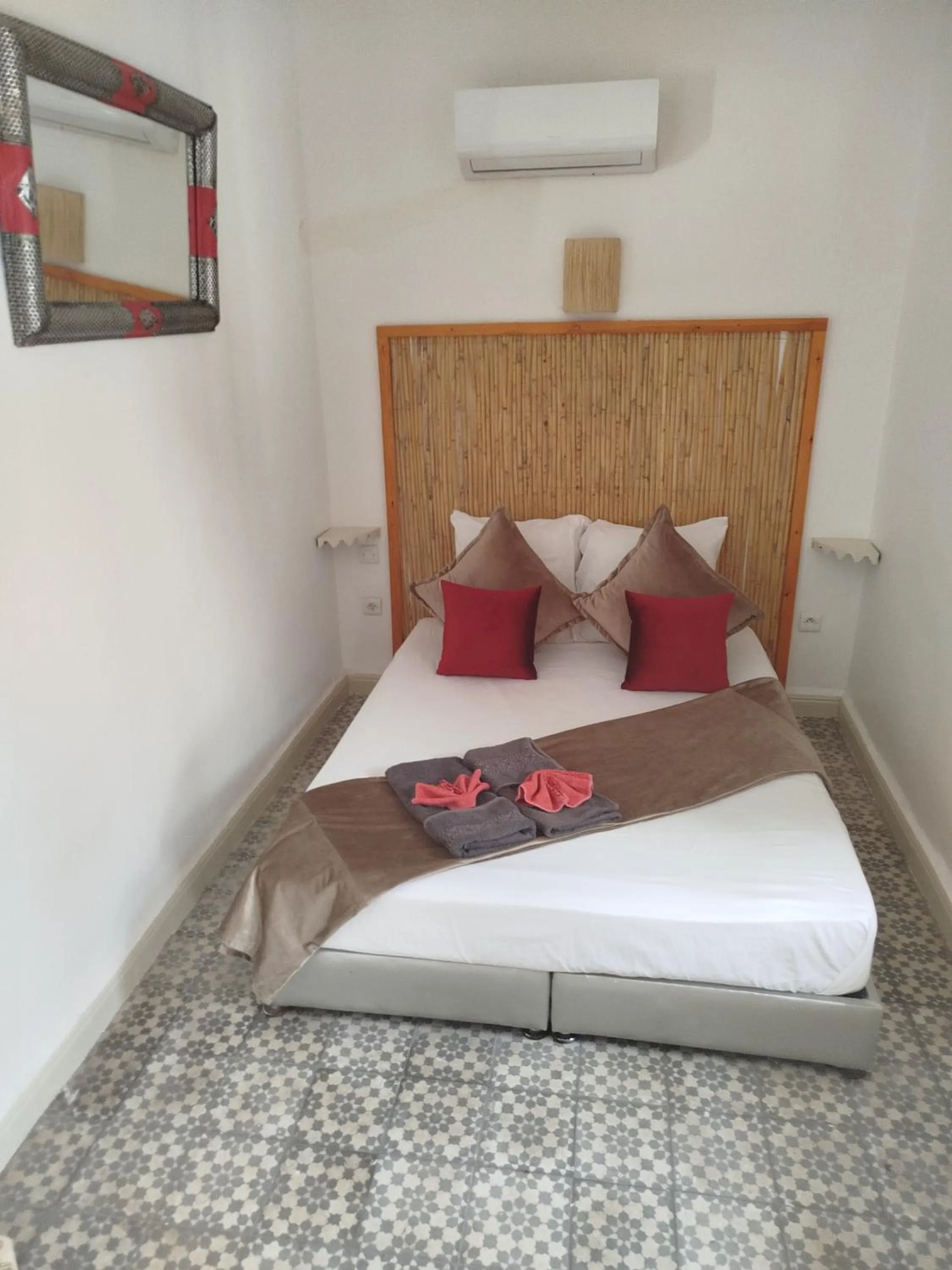 Bed in Riad Bab Lakhmiss