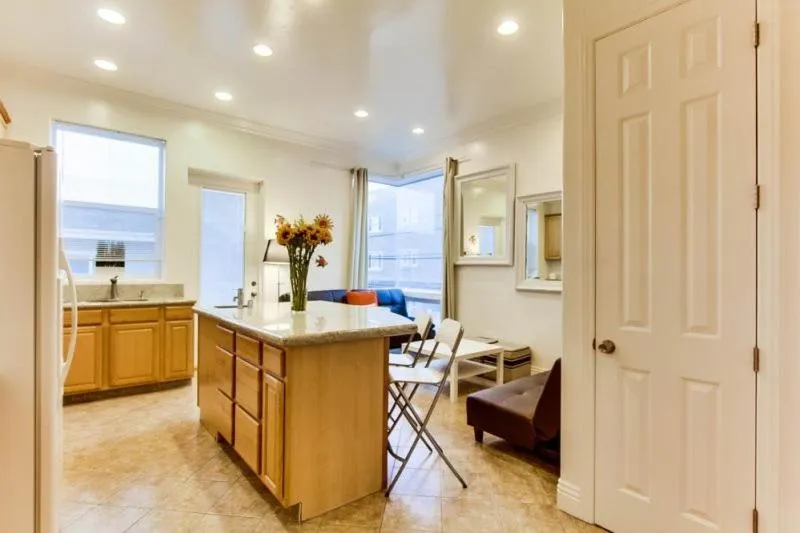 Property building in 199-Surf Stars Combo