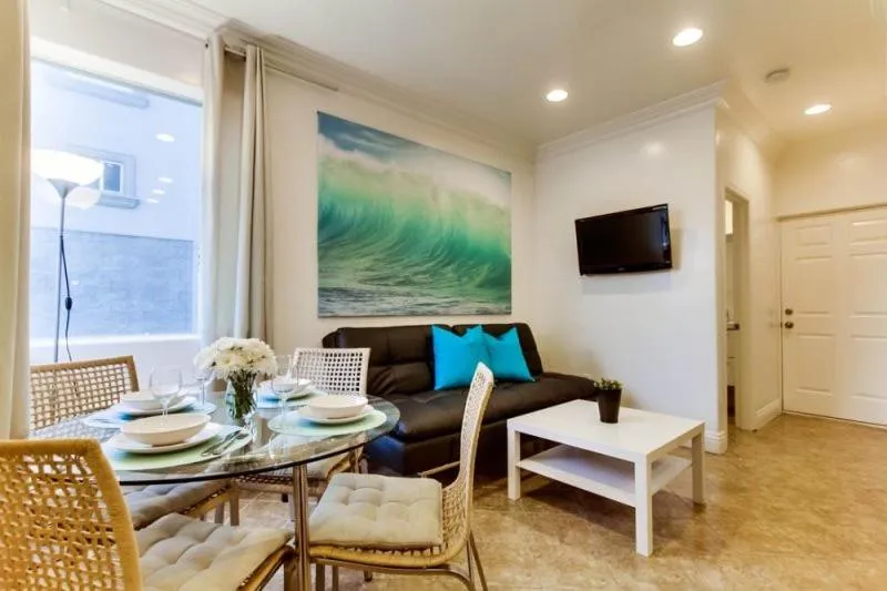 Property building in 199-Surf Stars Combo