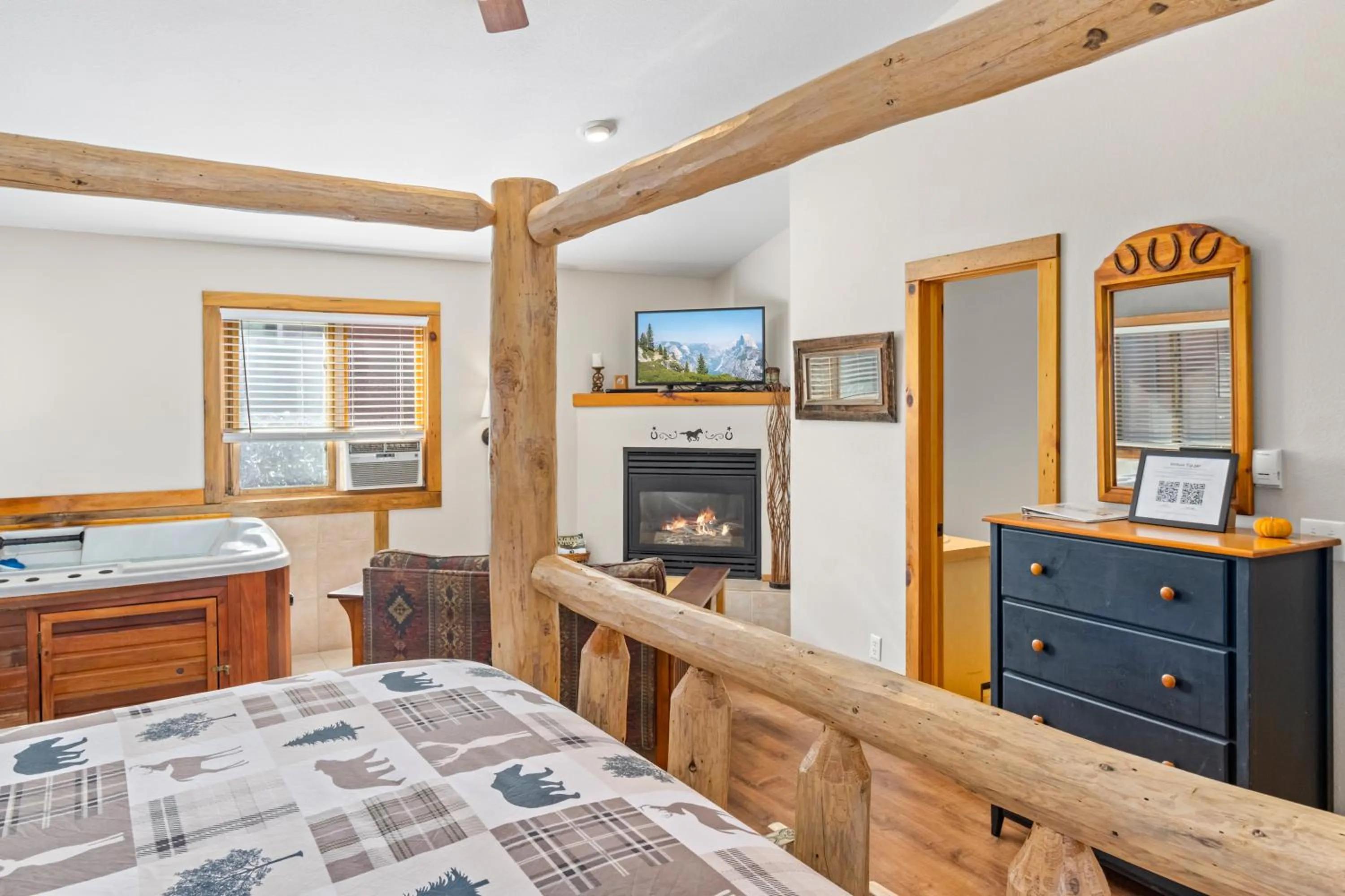 Bed in Mountain Shadows Resort