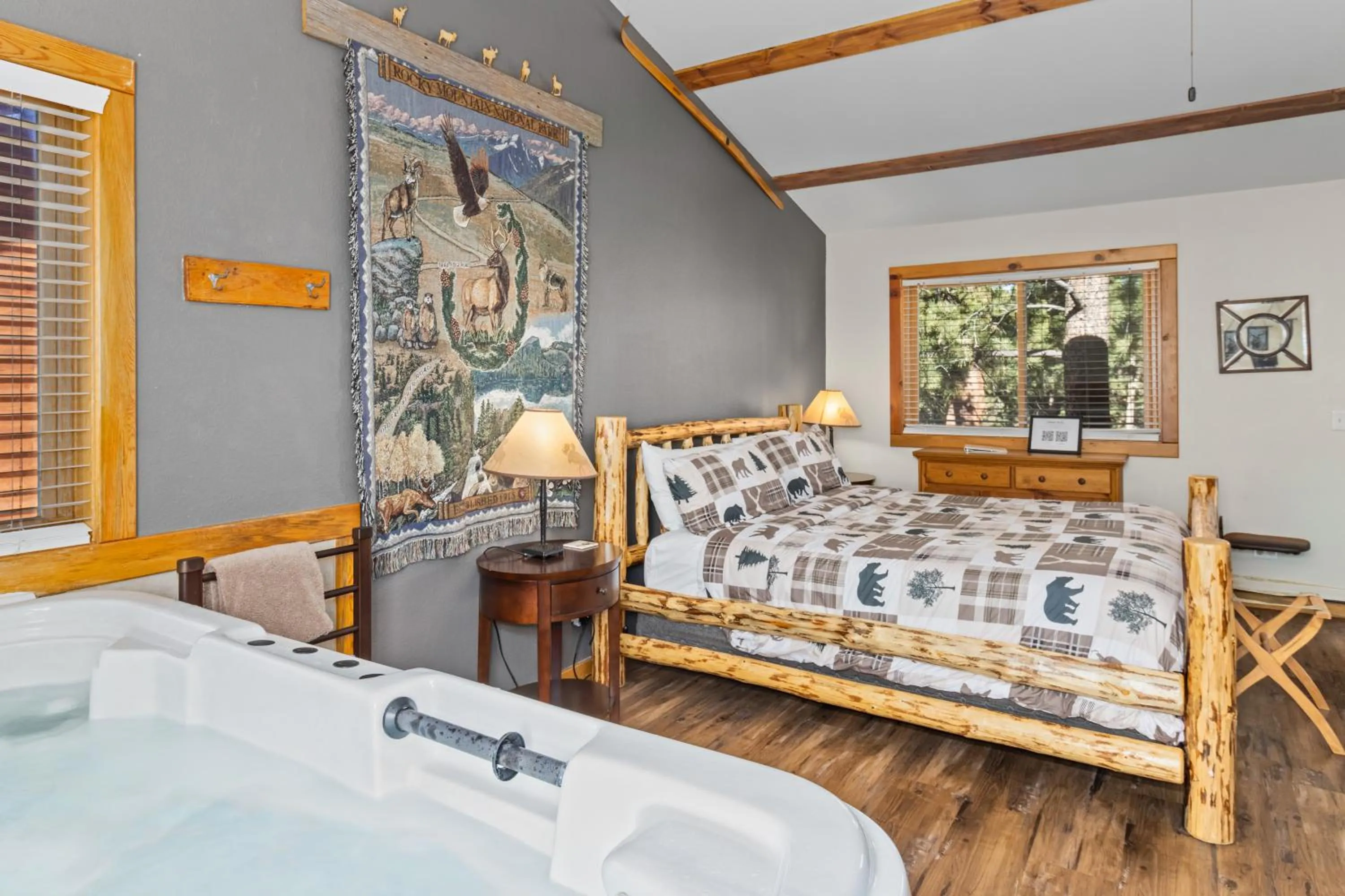 Bed in Mountain Shadows Resort