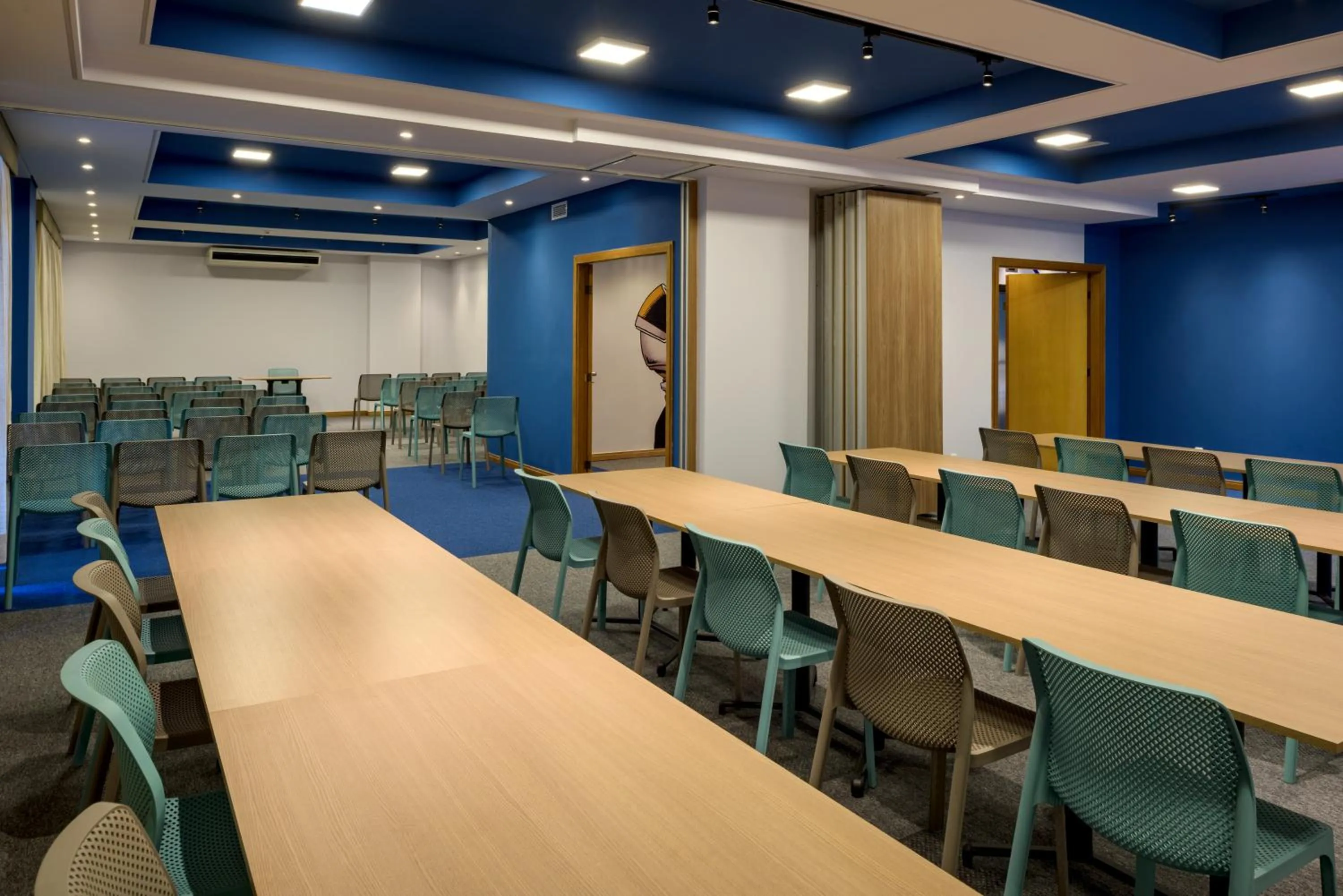 Meeting/conference room in Hotel Euro Suite Curitiba Batel By Nacional Inn