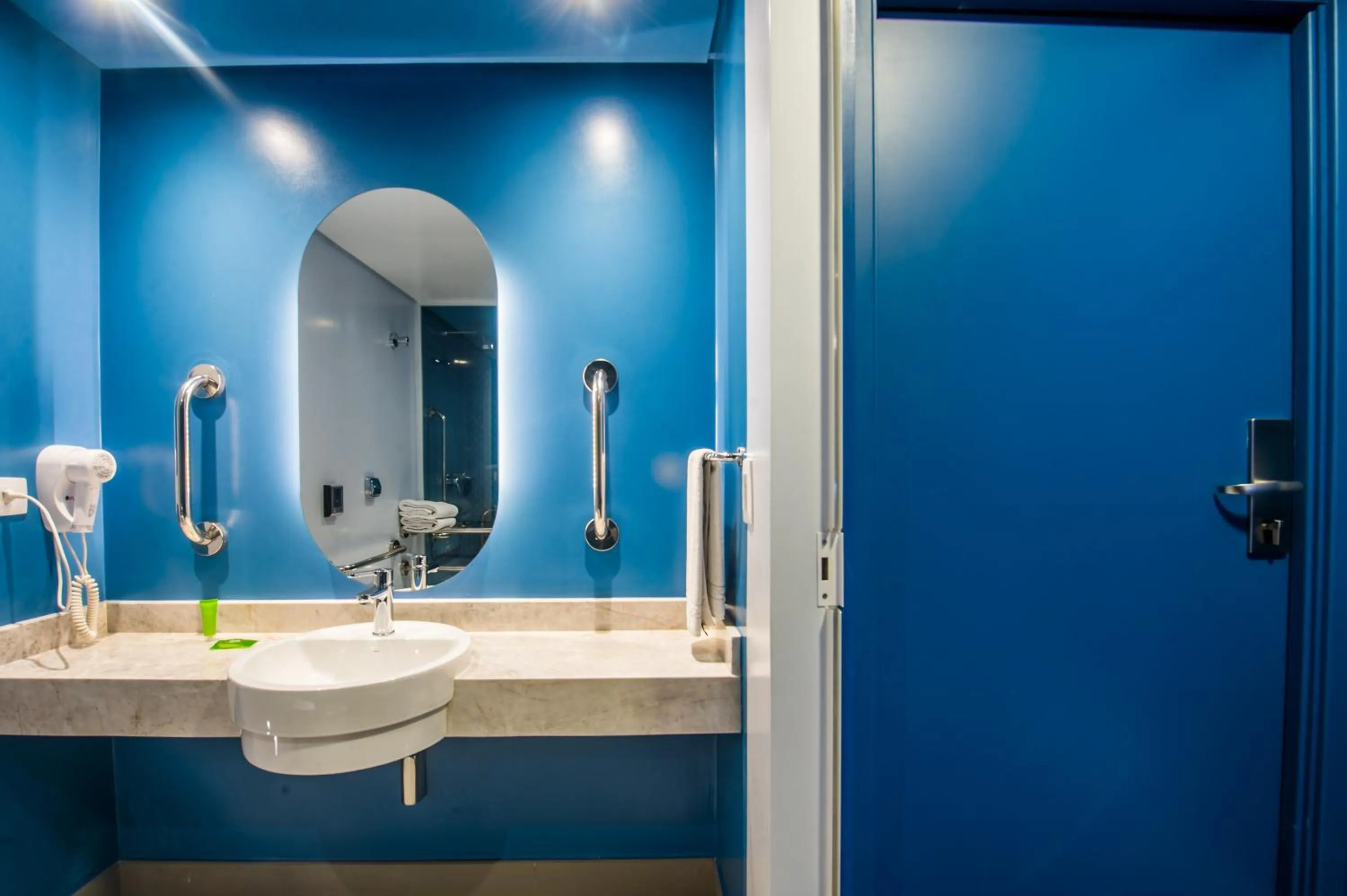 Bathroom in Hotel Euro Suite Curitiba Batel By Nacional Inn