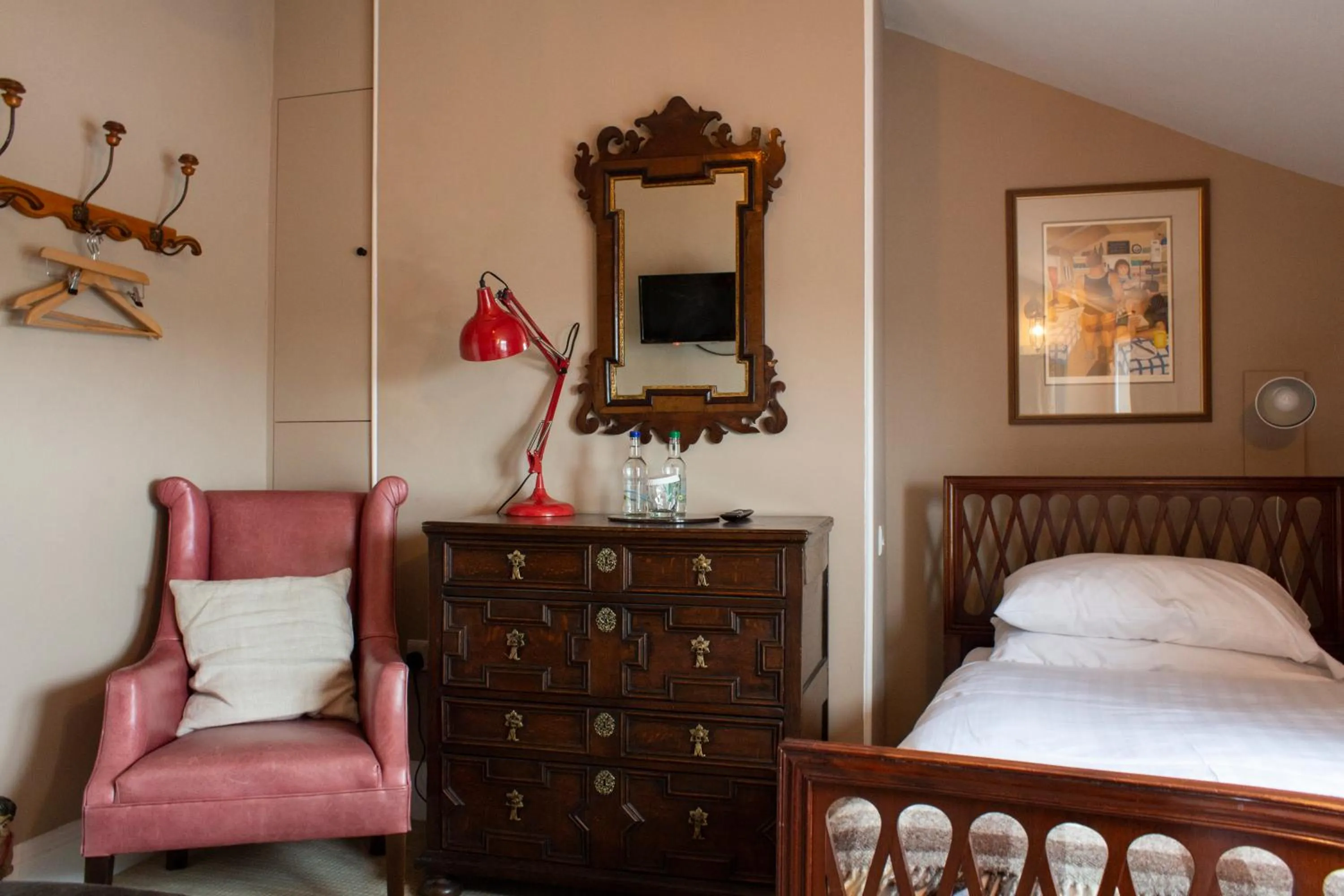 Bed in The Carden Arms