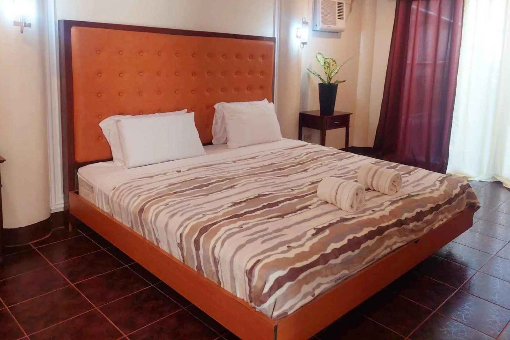 Bed in Estaca Bay Gardens Conference Resort powered by Cocotel