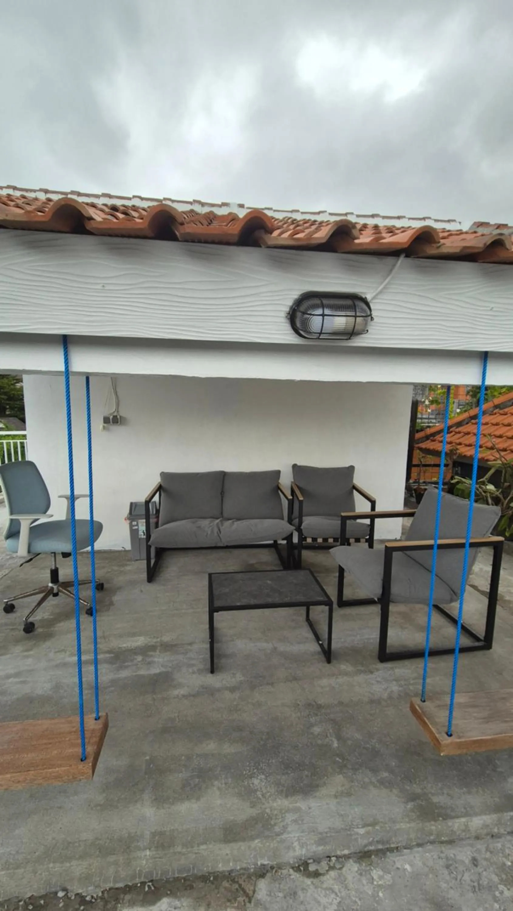 Seating area in Laksmi Guest House