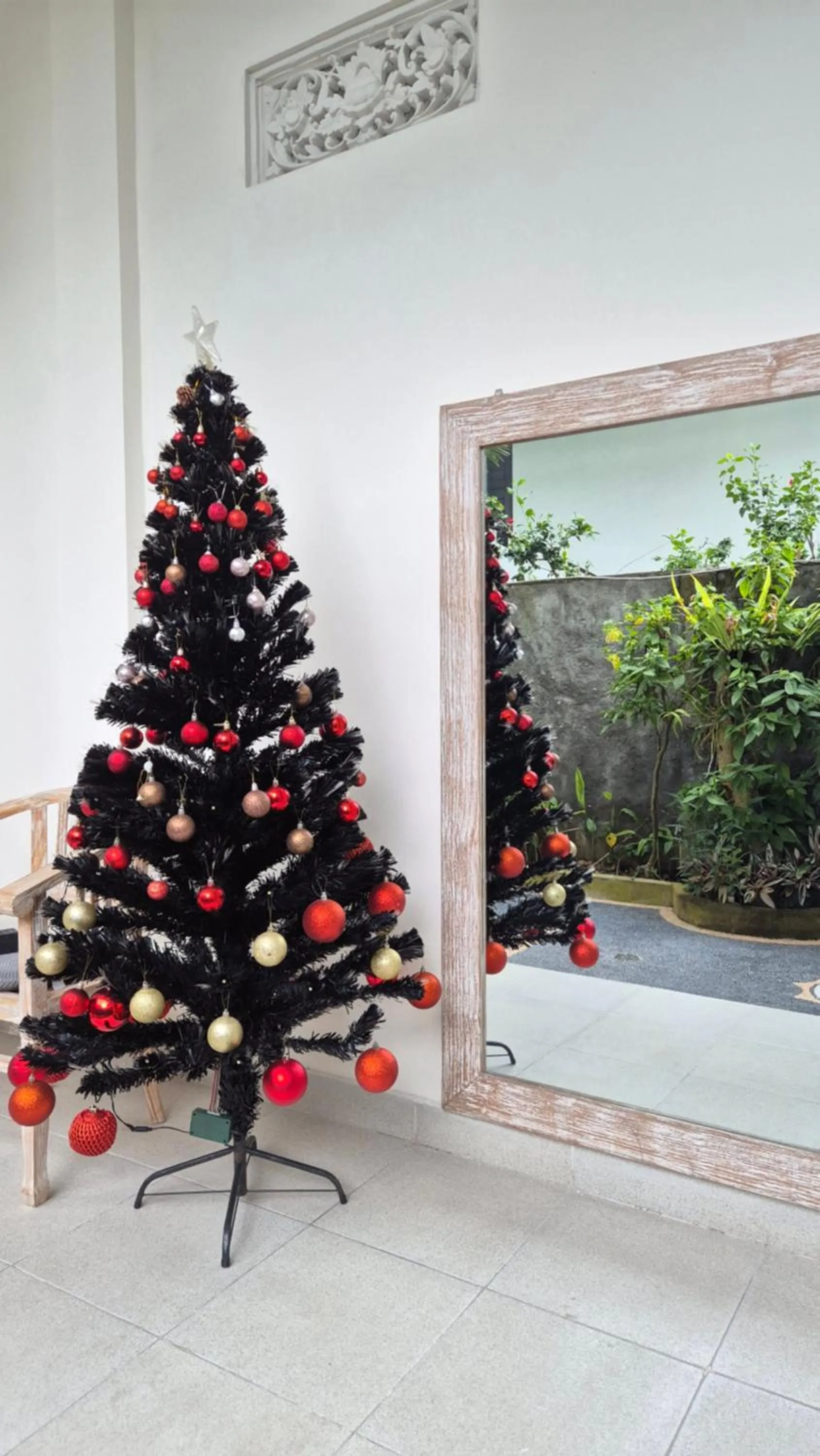 Garden in Laksmi Guest House