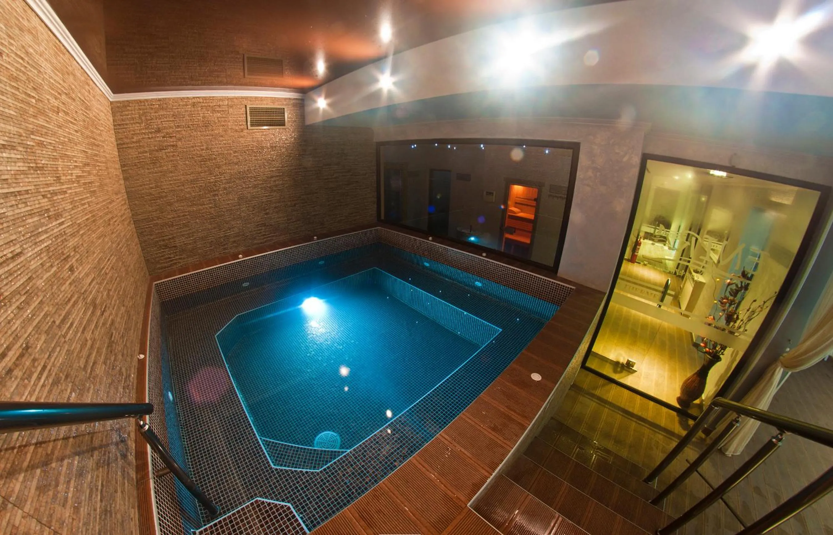 Swimming pool in Enira Spa Hotel