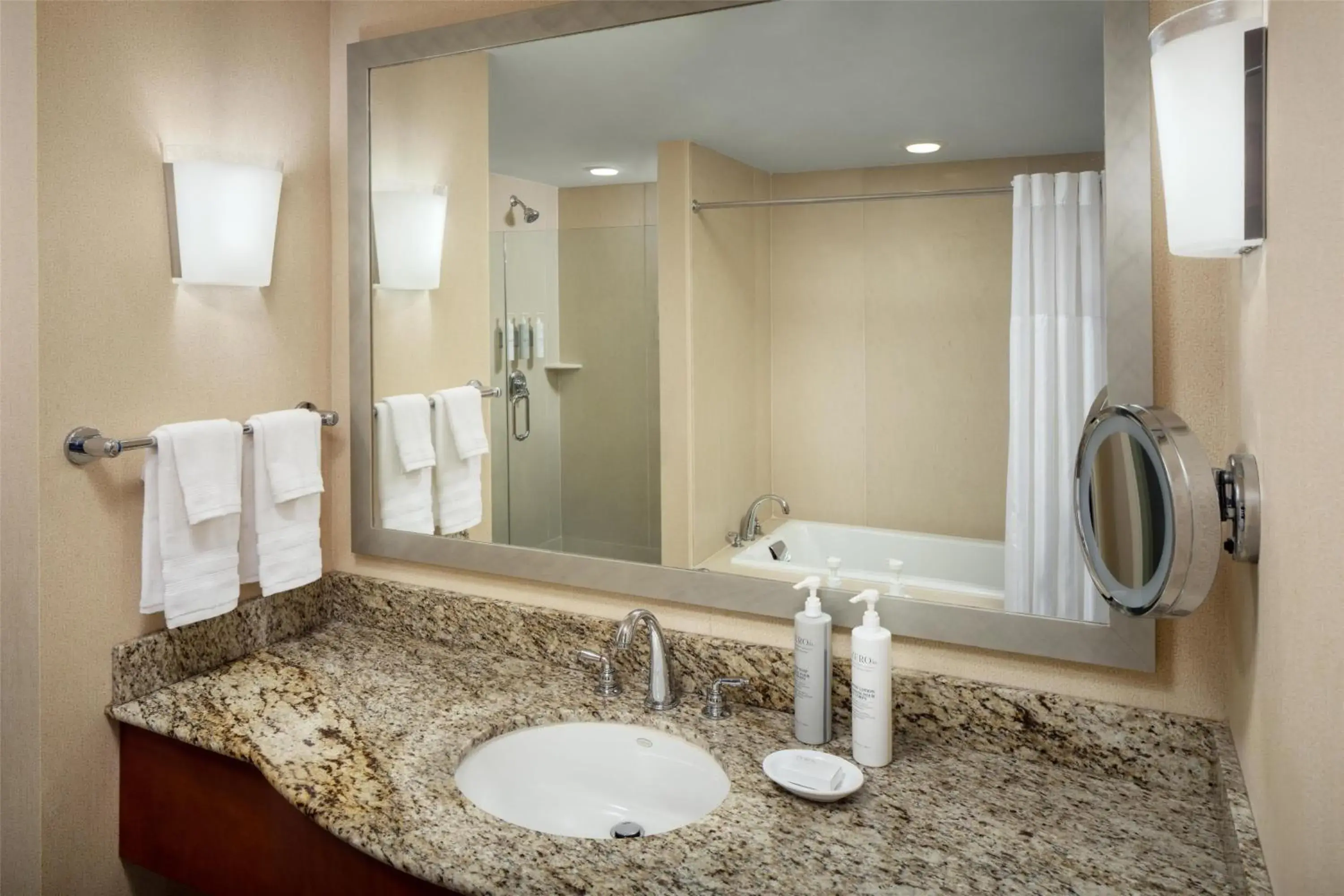 Bathroom in Hilton Garden Inn Portland Downtown Waterfront Bathroom in Hilton Garden Inn Portland Downtown Waterfront