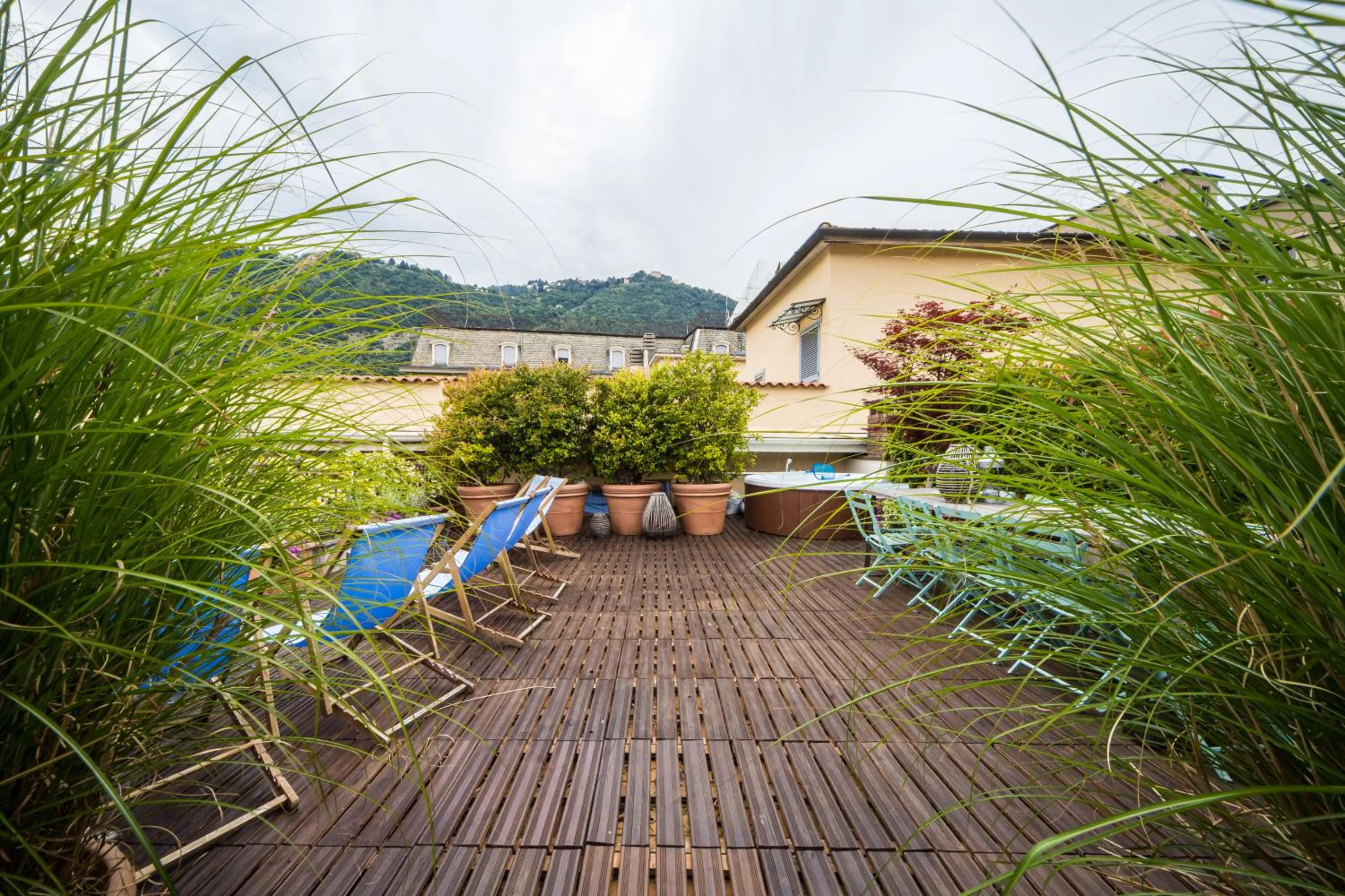 Patio in Bello!Lake Como Suites