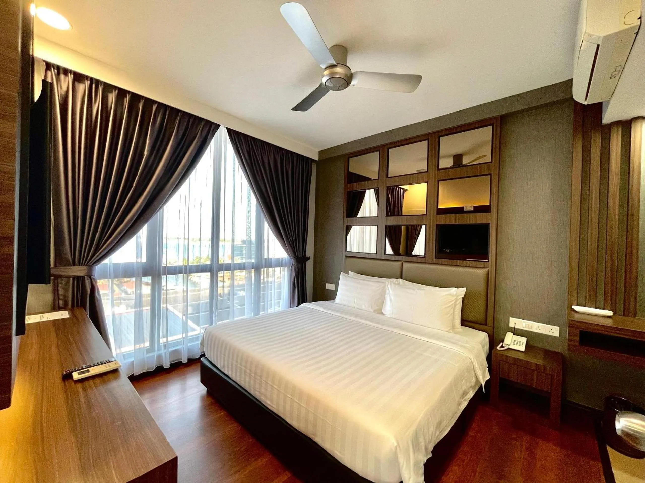 Bed in Grace Hotel Semporna