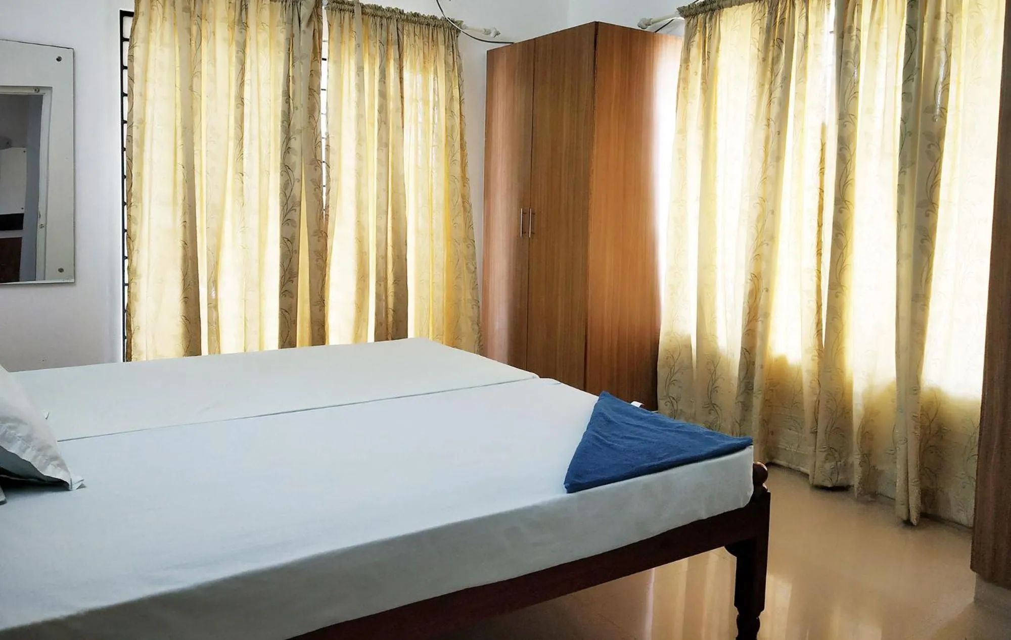 Honey Bee Serviced Apartments Trivandrum