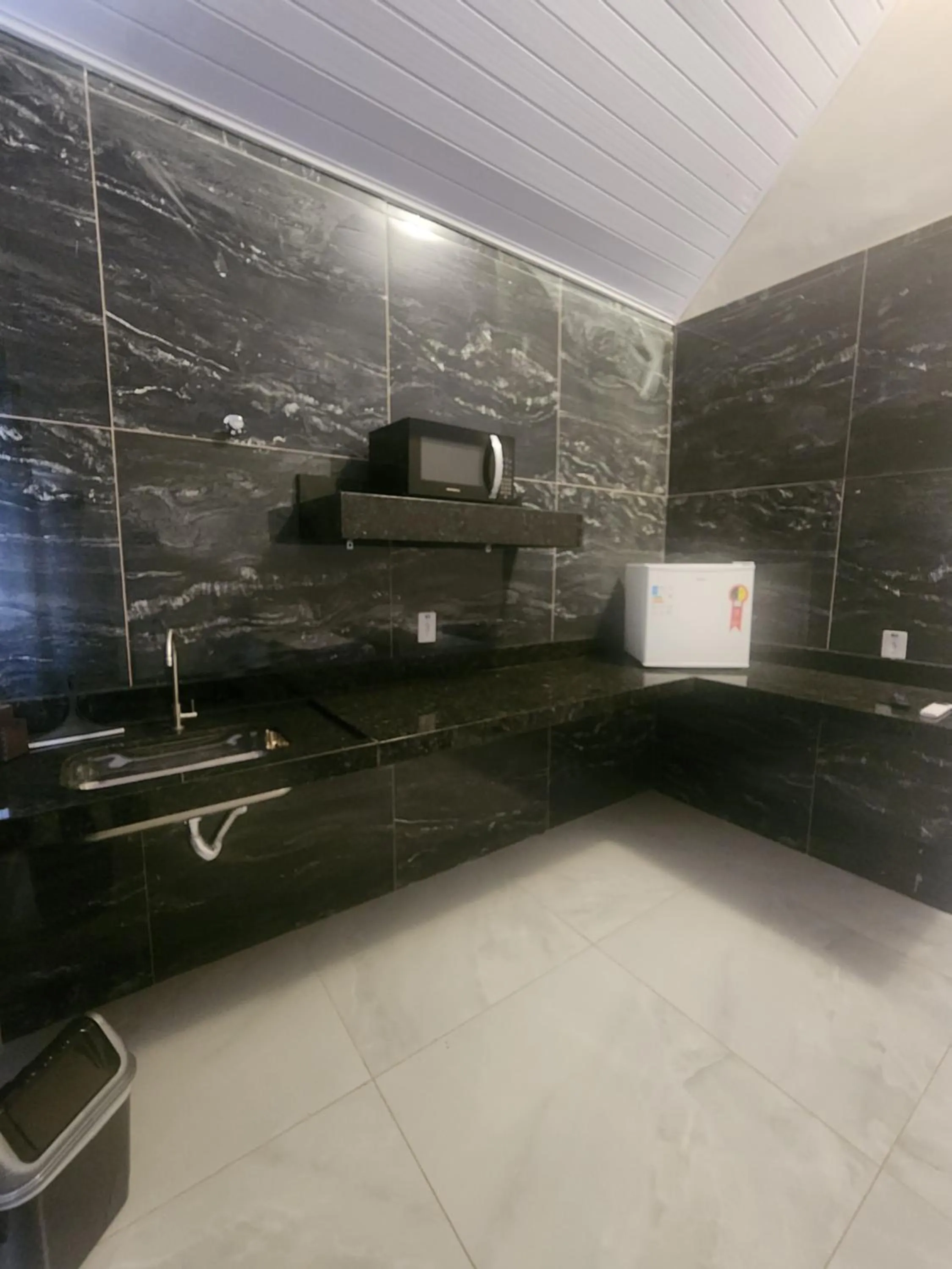 Kitchen or kitchenette in Hotel Porto dos Milagres