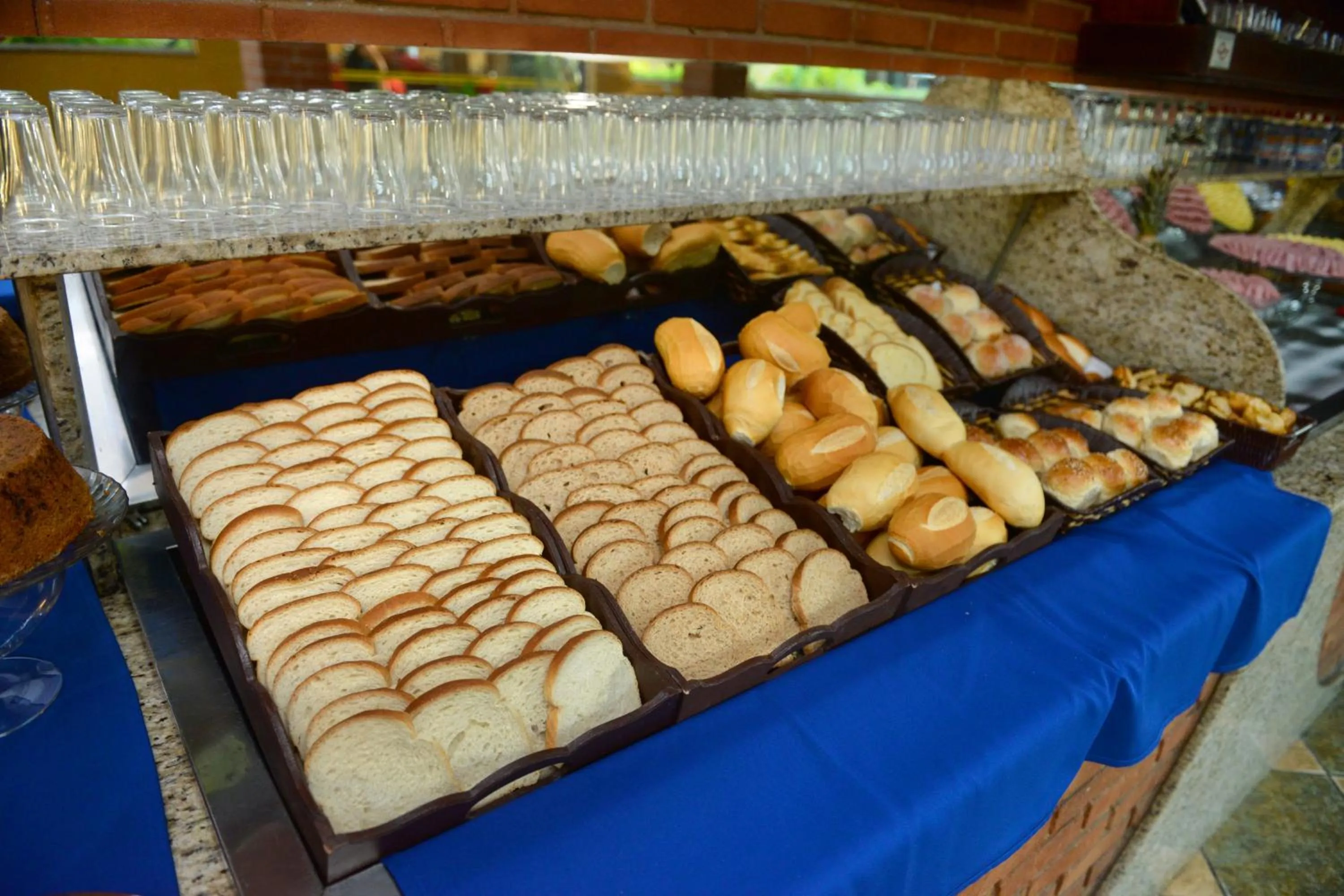 Buffet breakfast in Hotel Porto dos Milagres