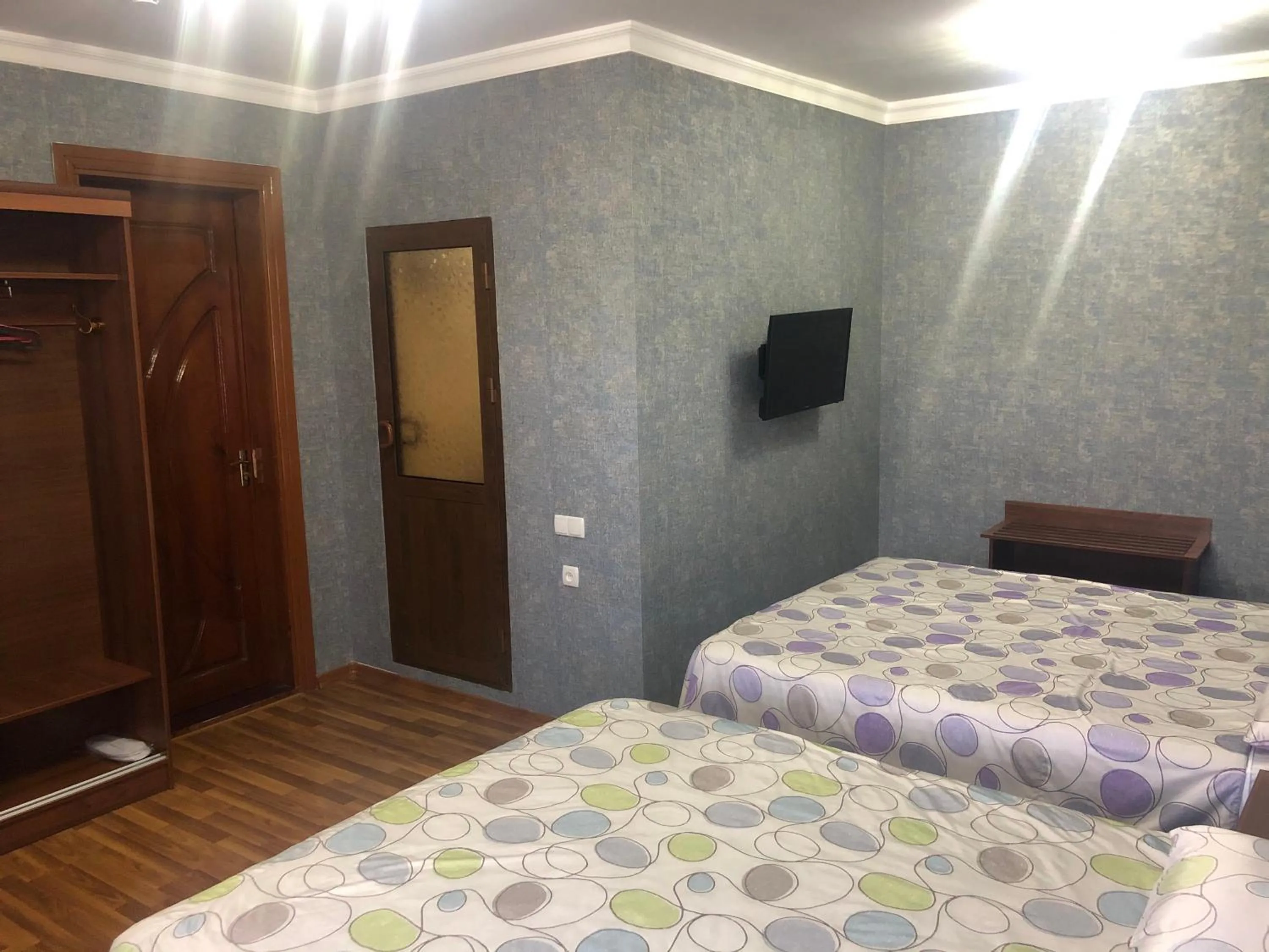 Photo of the whole room, Bed in Cinzano Complex