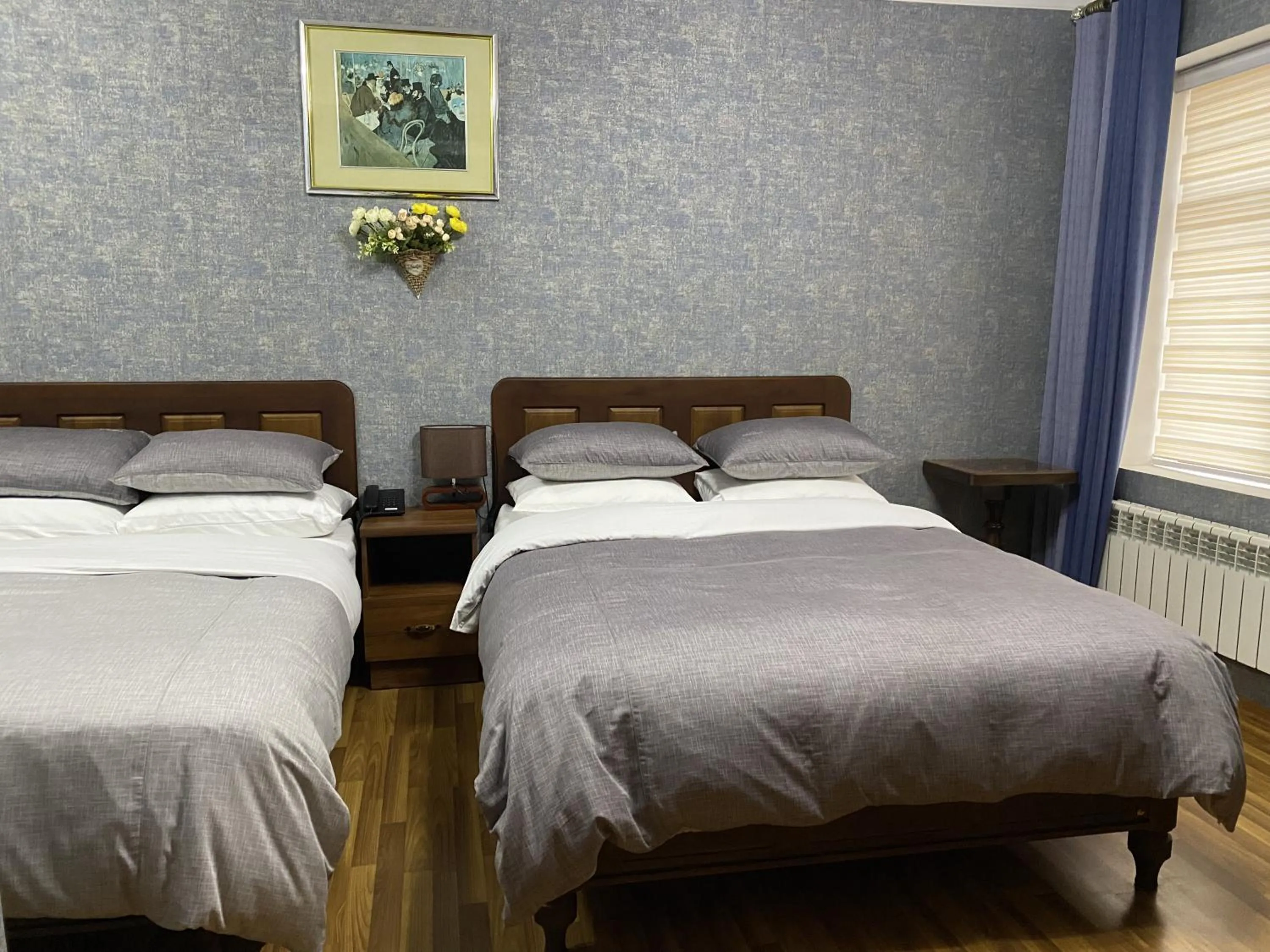 Photo of the whole room, Bed in Cinzano Complex