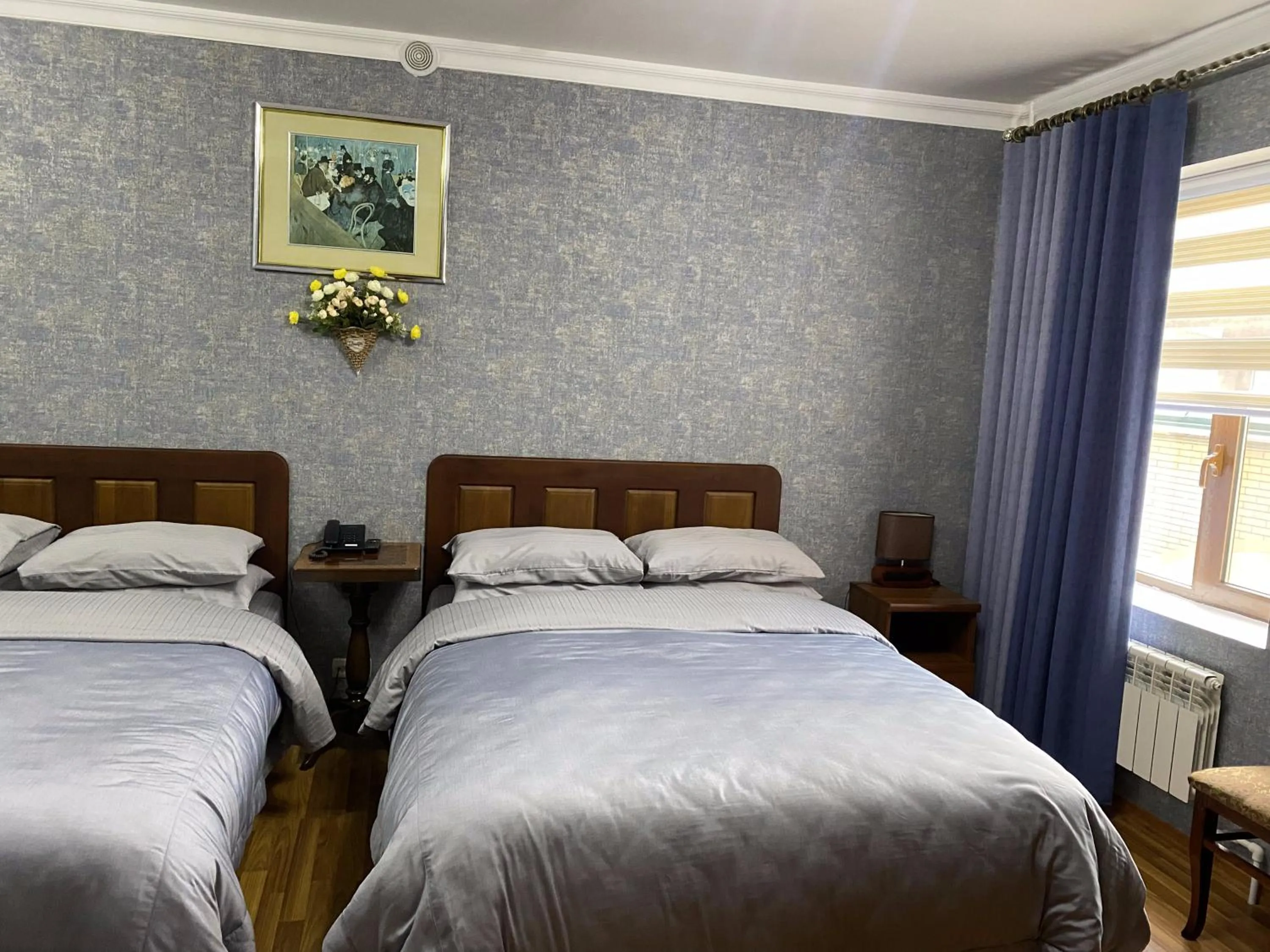 Photo of the whole room, Bed in Cinzano Complex