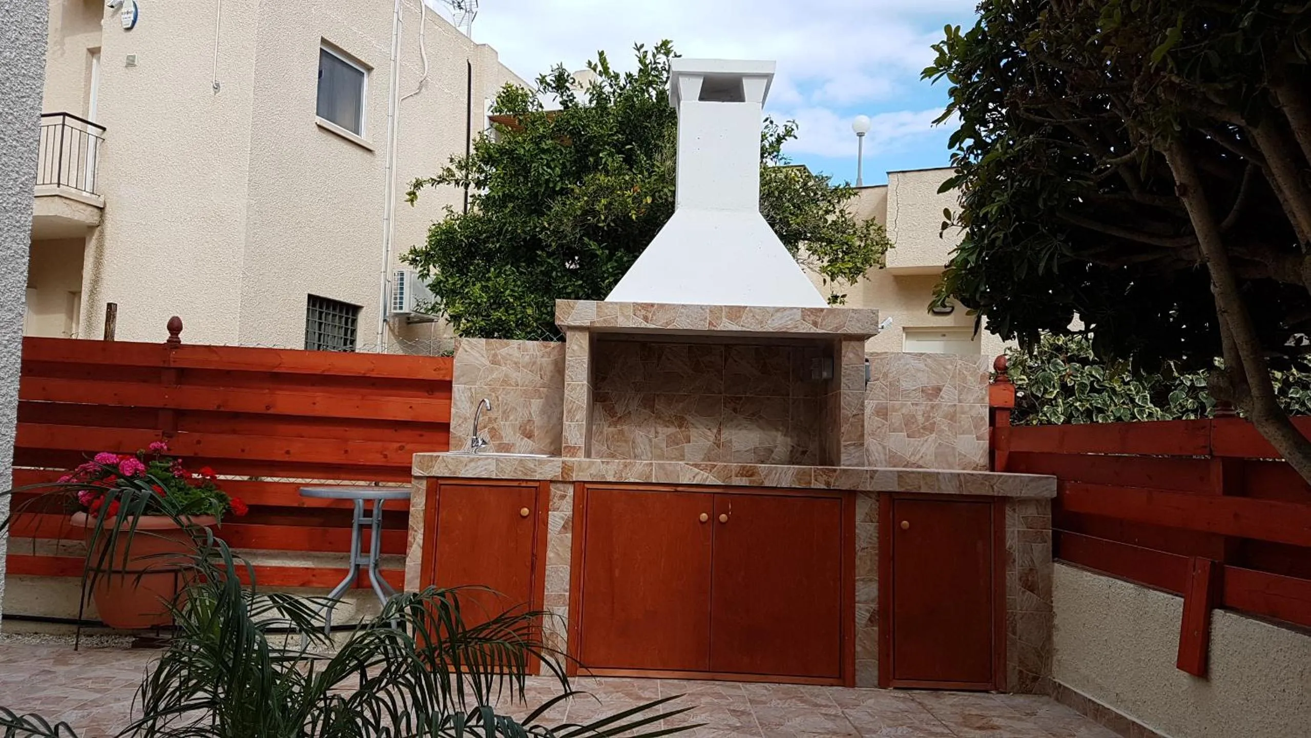 Philippou Beach Villas & Apartments
