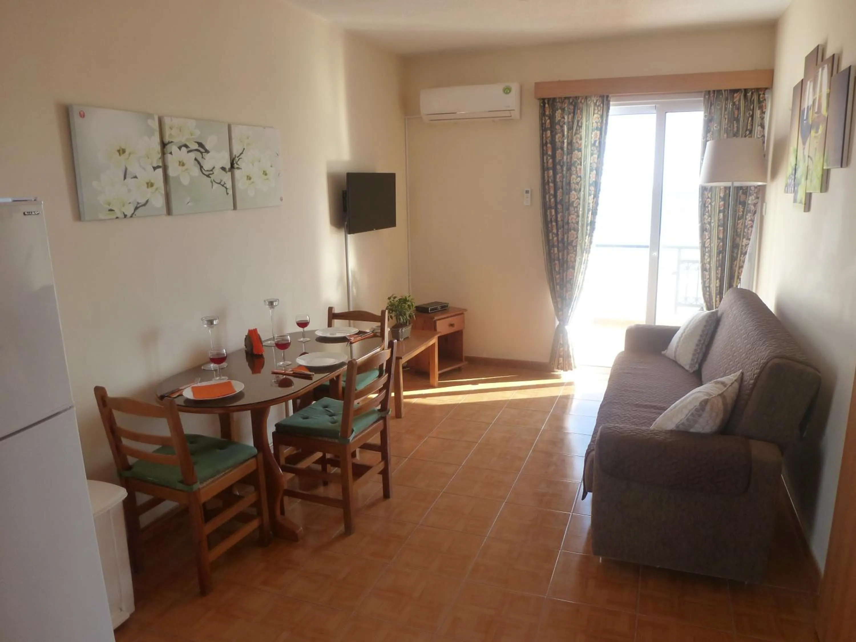 Philippou Beach Villas & Apartments