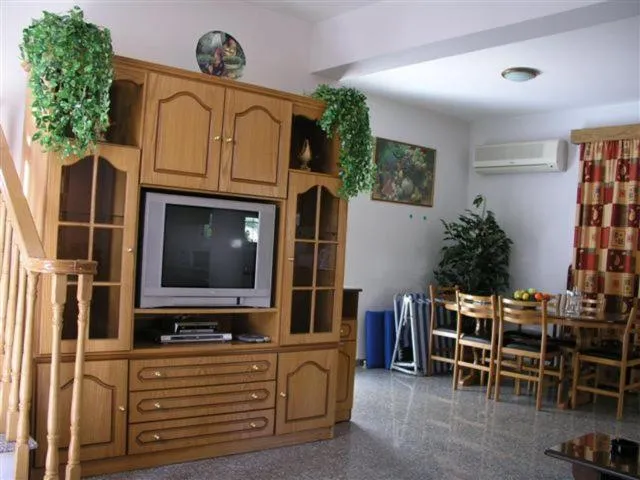 Philippou Beach Villas & Apartments