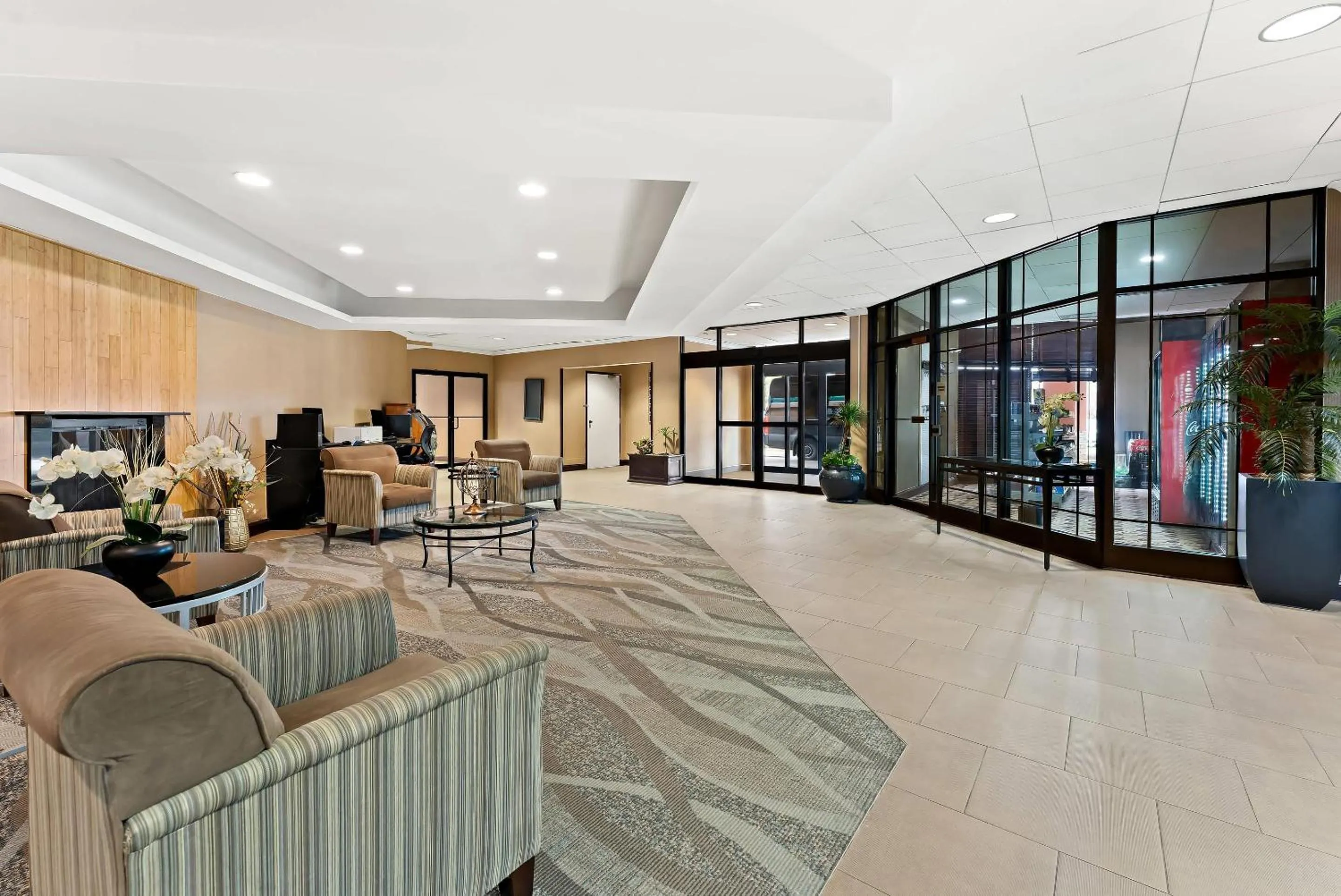 Lobby or reception in Quality Hotel Philadelphia Airport