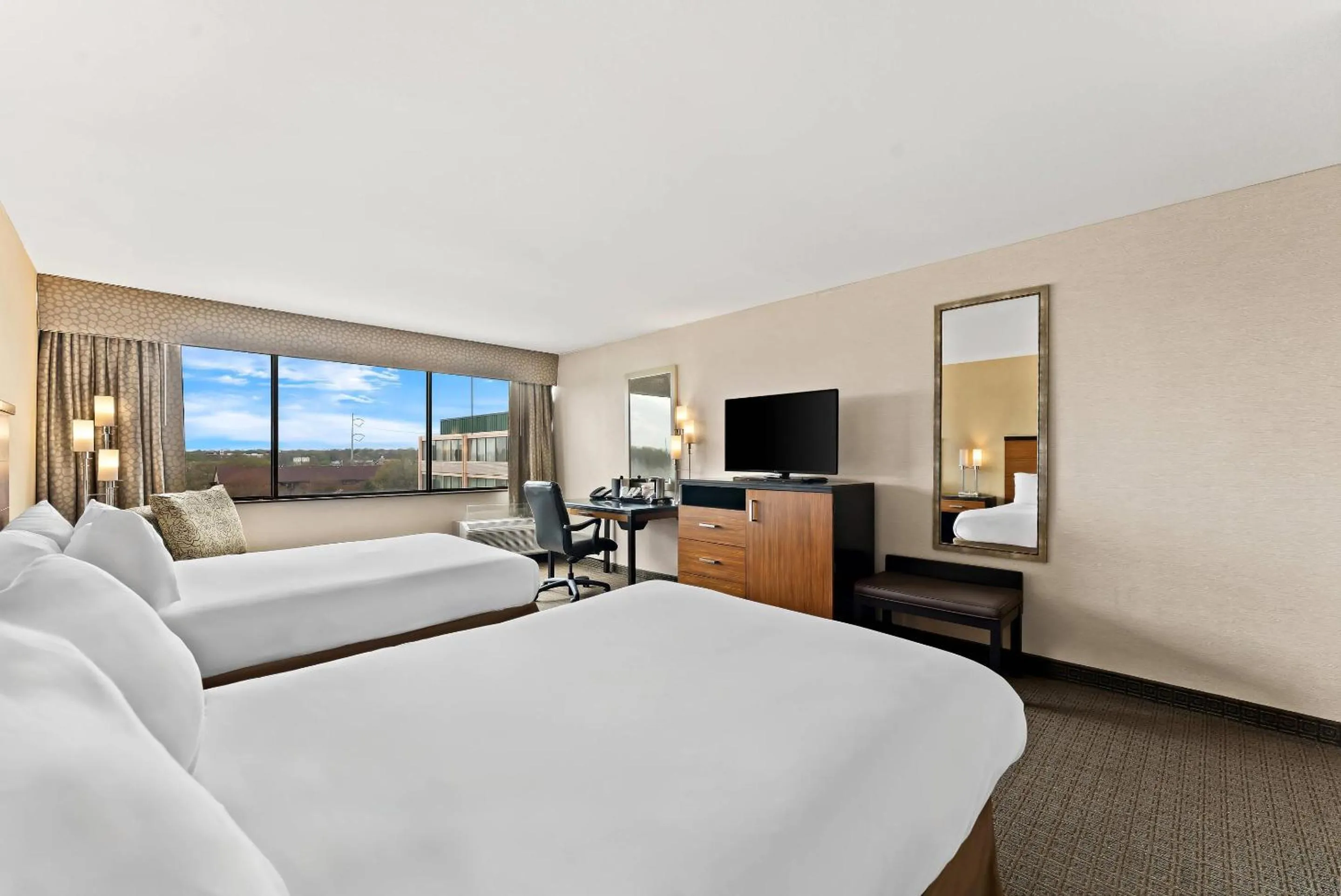 Bedroom, Bed in Quality Hotel Philadelphia Airport