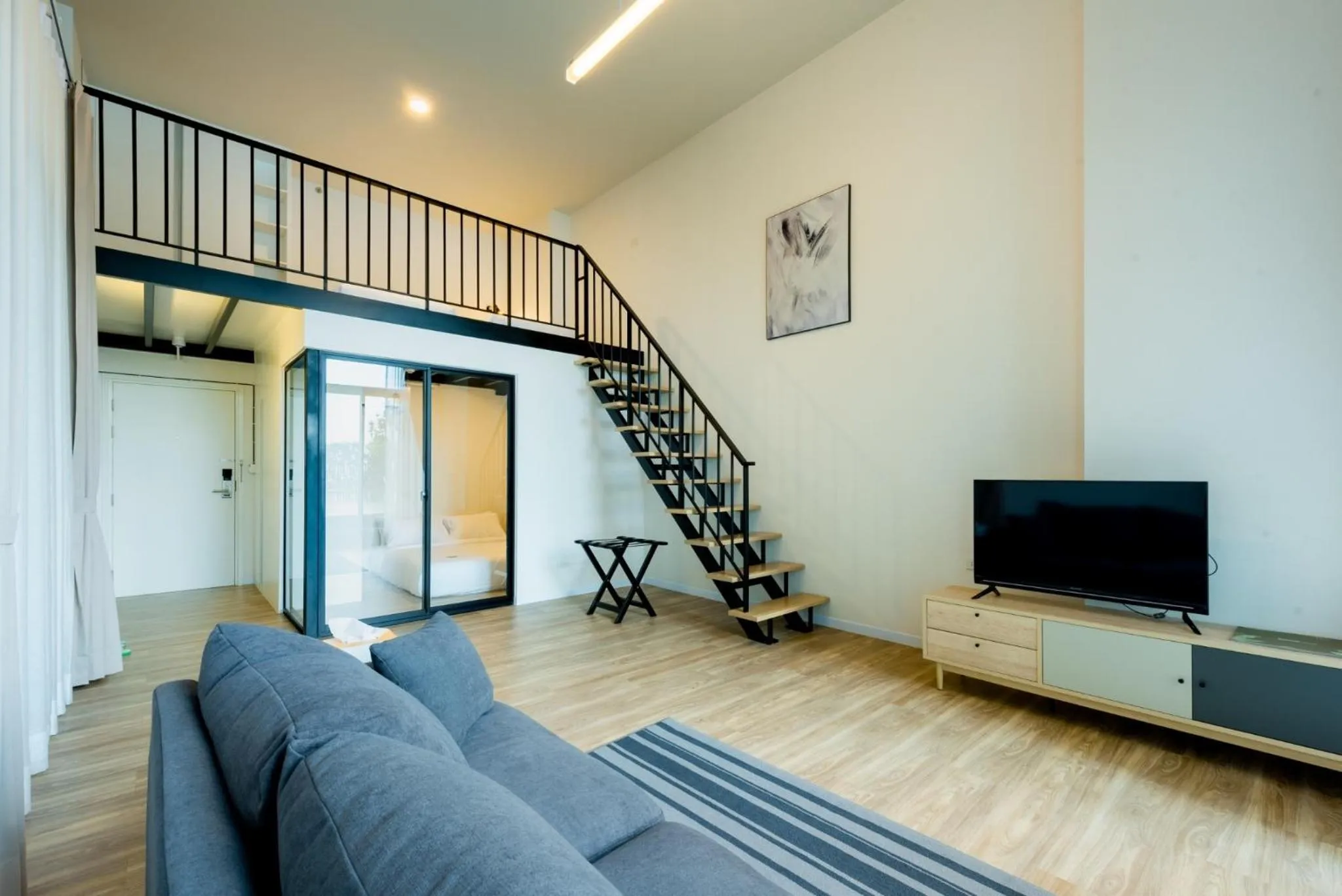 Bedroom, TV/Entertainment Center in Q-Box Hotel Bangkok Blossom (SHA Plus)