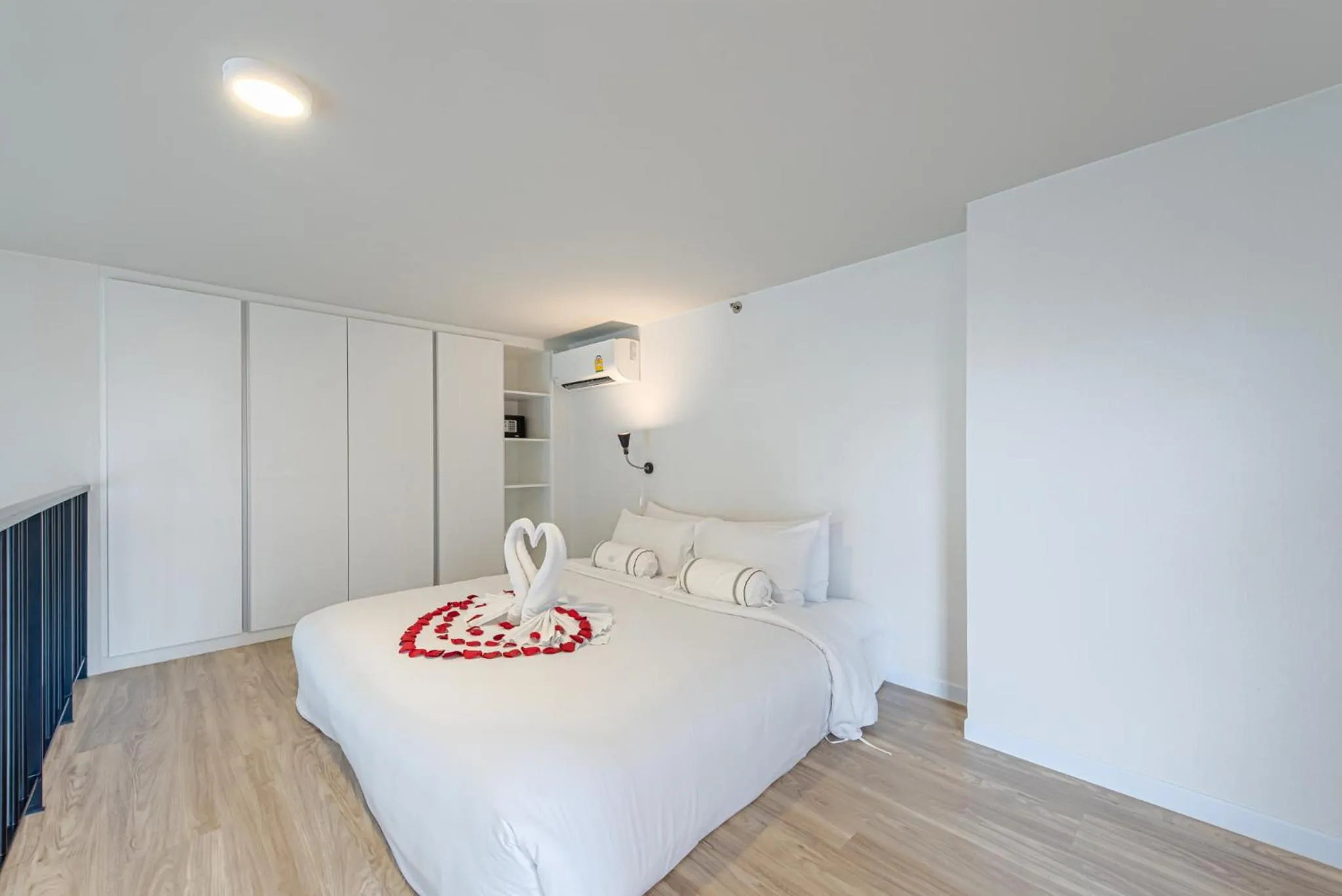 Bedroom, Bed in Q-Box Hotel Bangkok Blossom (SHA Plus)