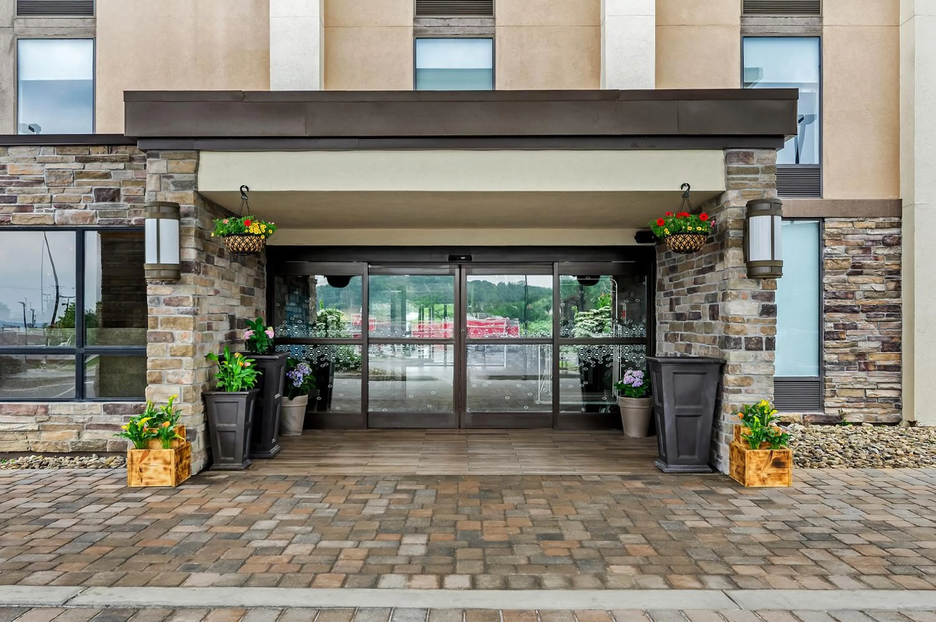 Facade/entrance in Hampton Inn Princeton