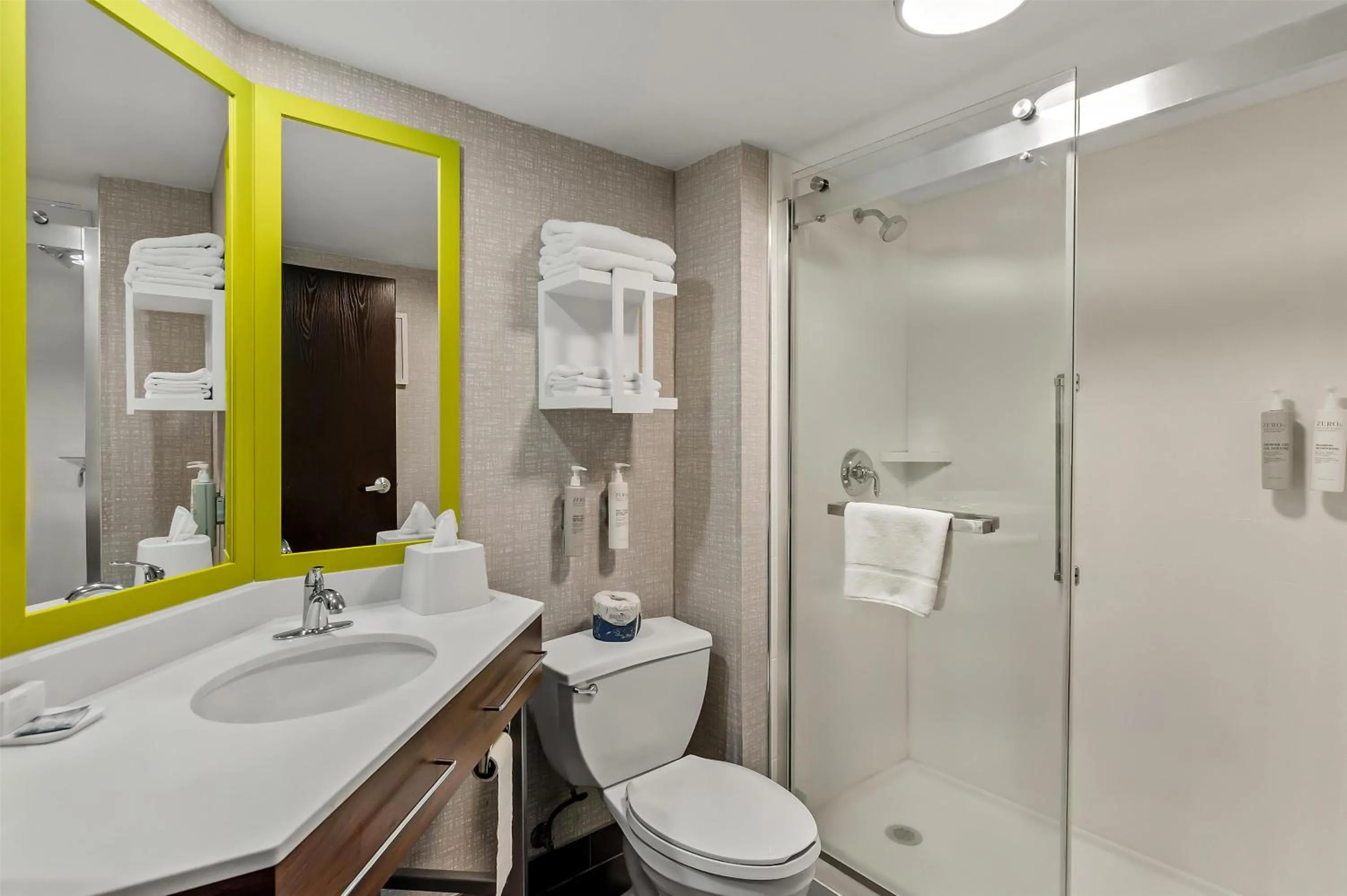 Bathroom in Hampton Inn Princeton