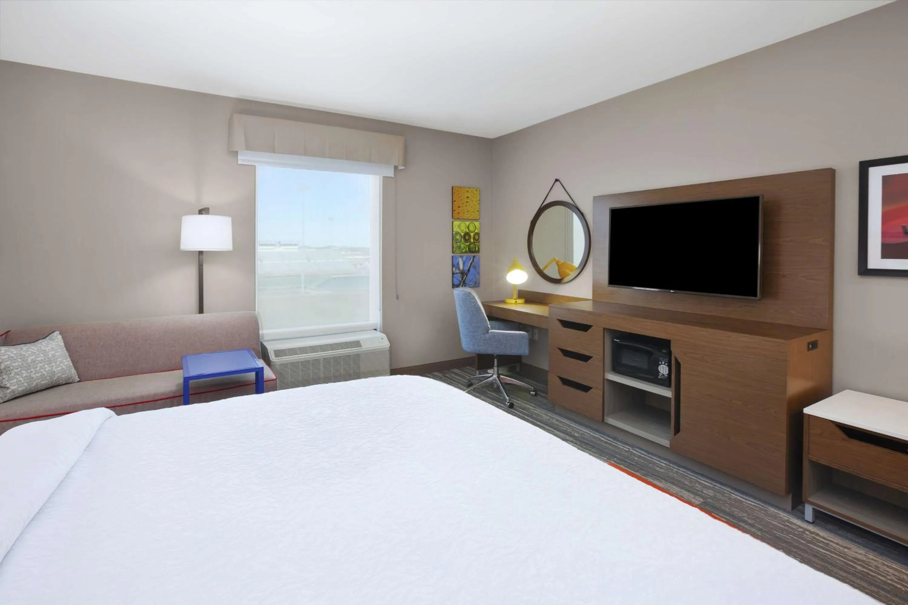 Bedroom, Bed in Hampton Inn & Suites Grandville Grand Rapids South