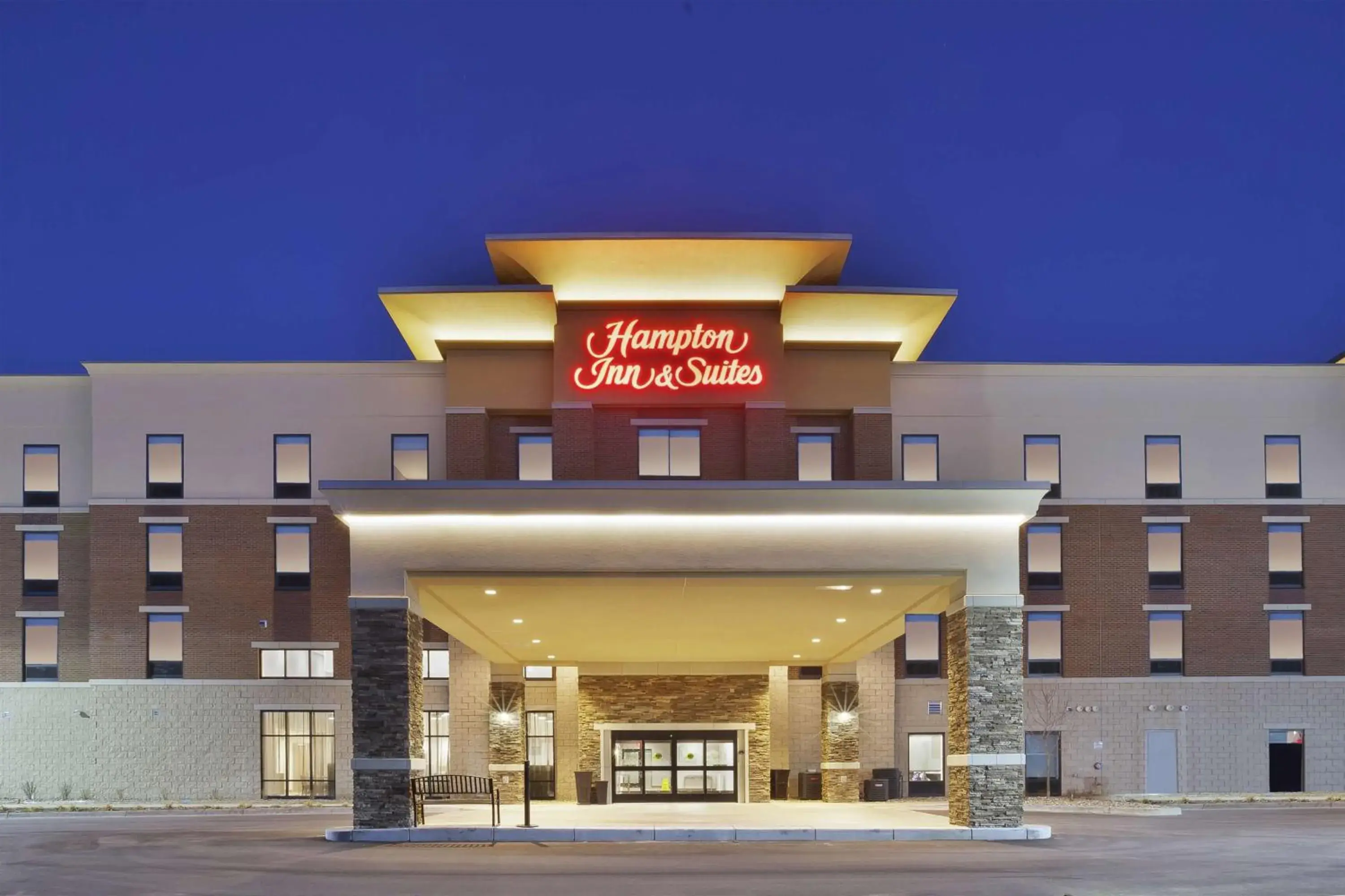 Property building in Hampton Inn & Suites Grandville Grand Rapids South Property building in Hampton Inn & Suites Grandville Grand Rapids South