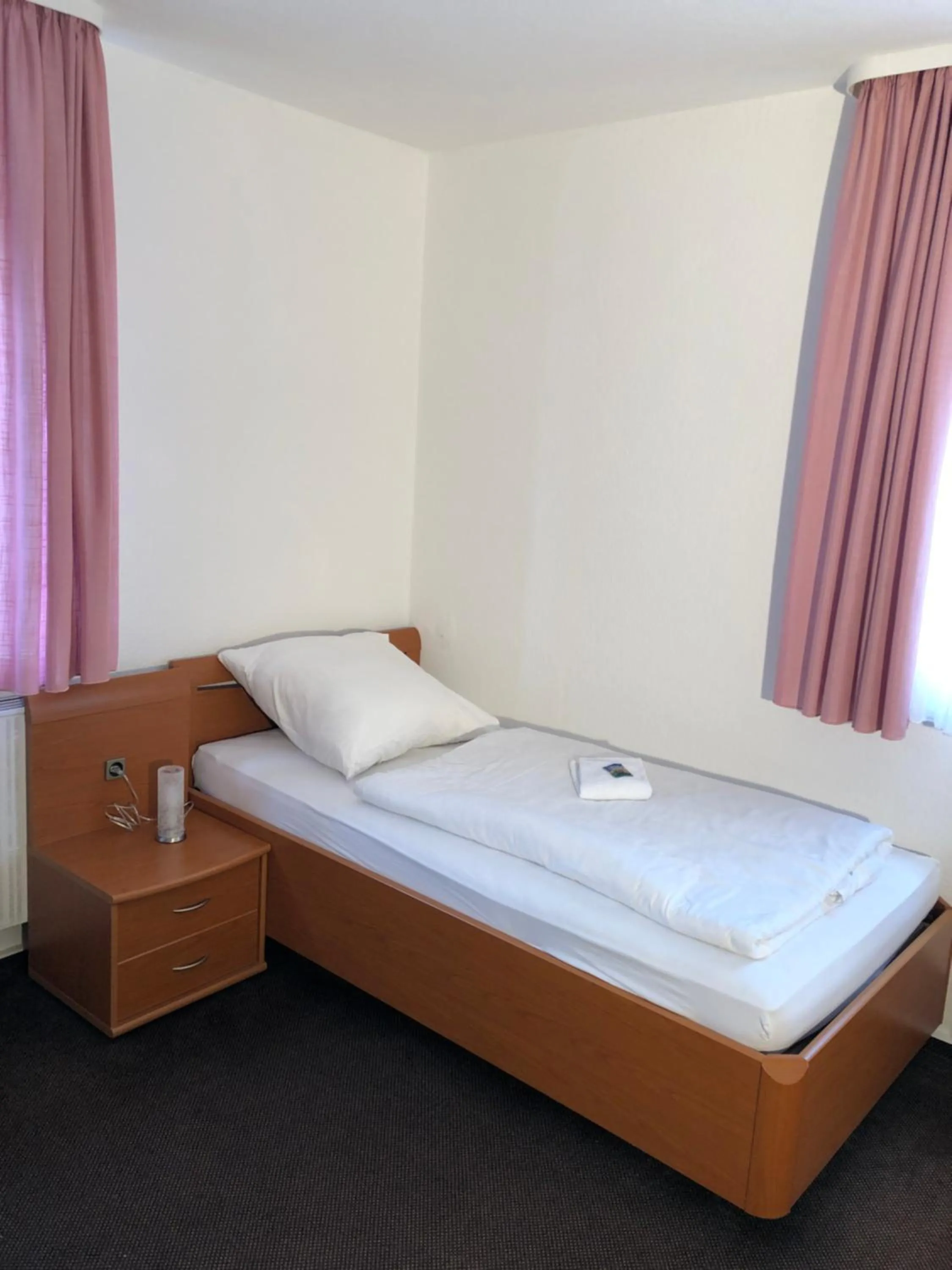 Single Room in Hotel Mivano Lehrte