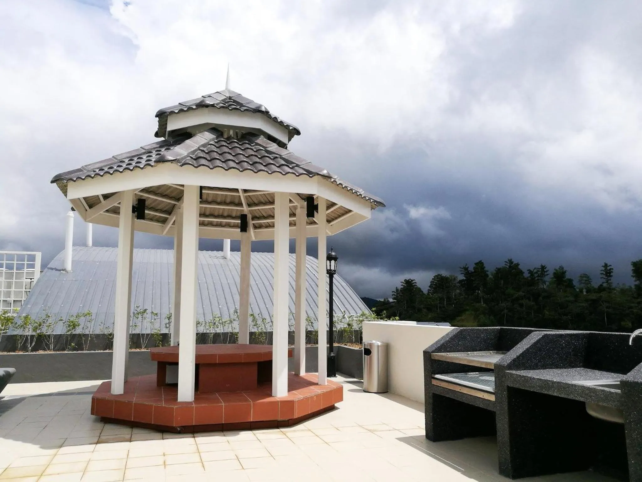 Property building in DreamScape Studio @ Golden Hill Cameron