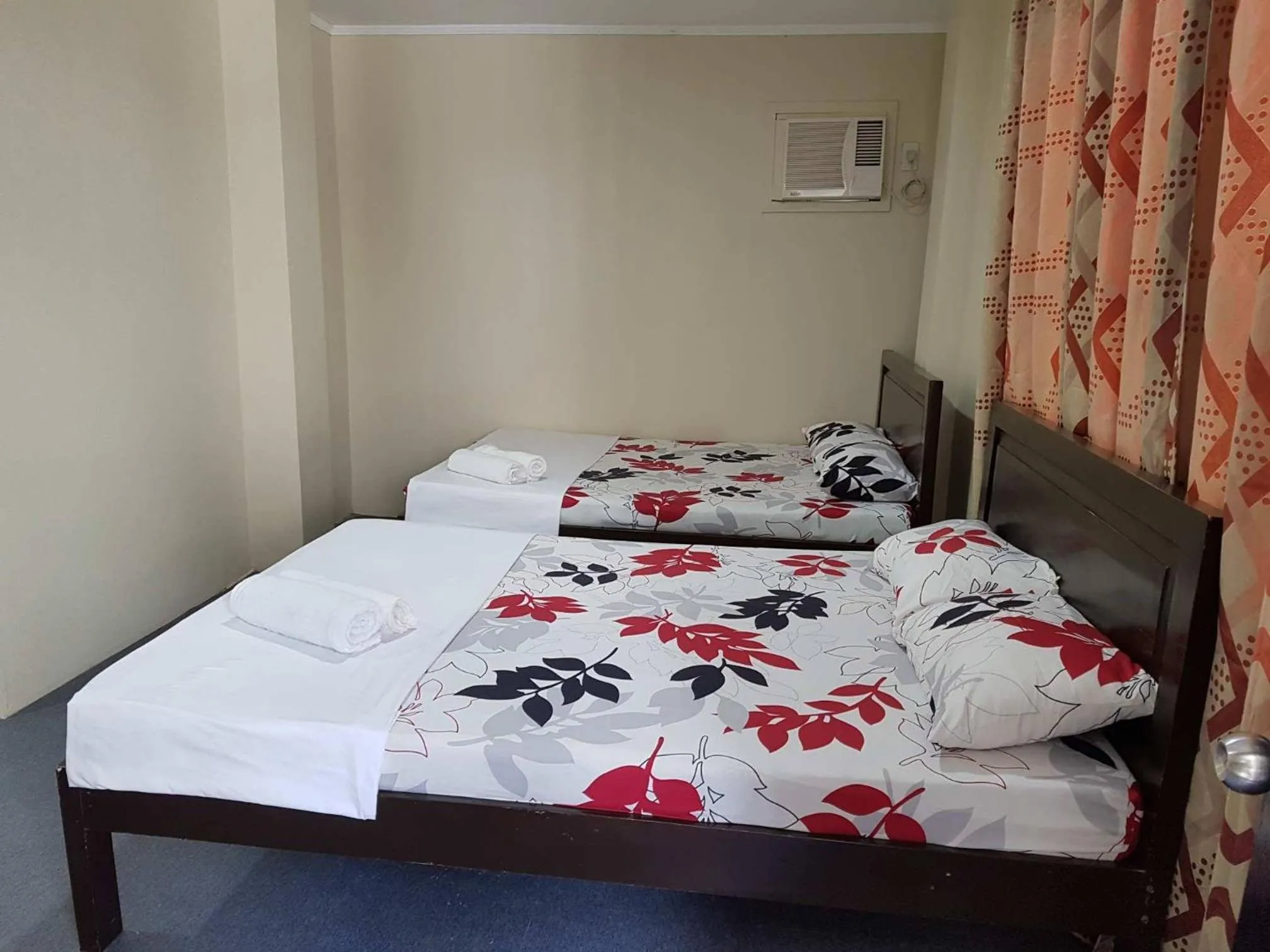 Madid's Inn Beach Resort