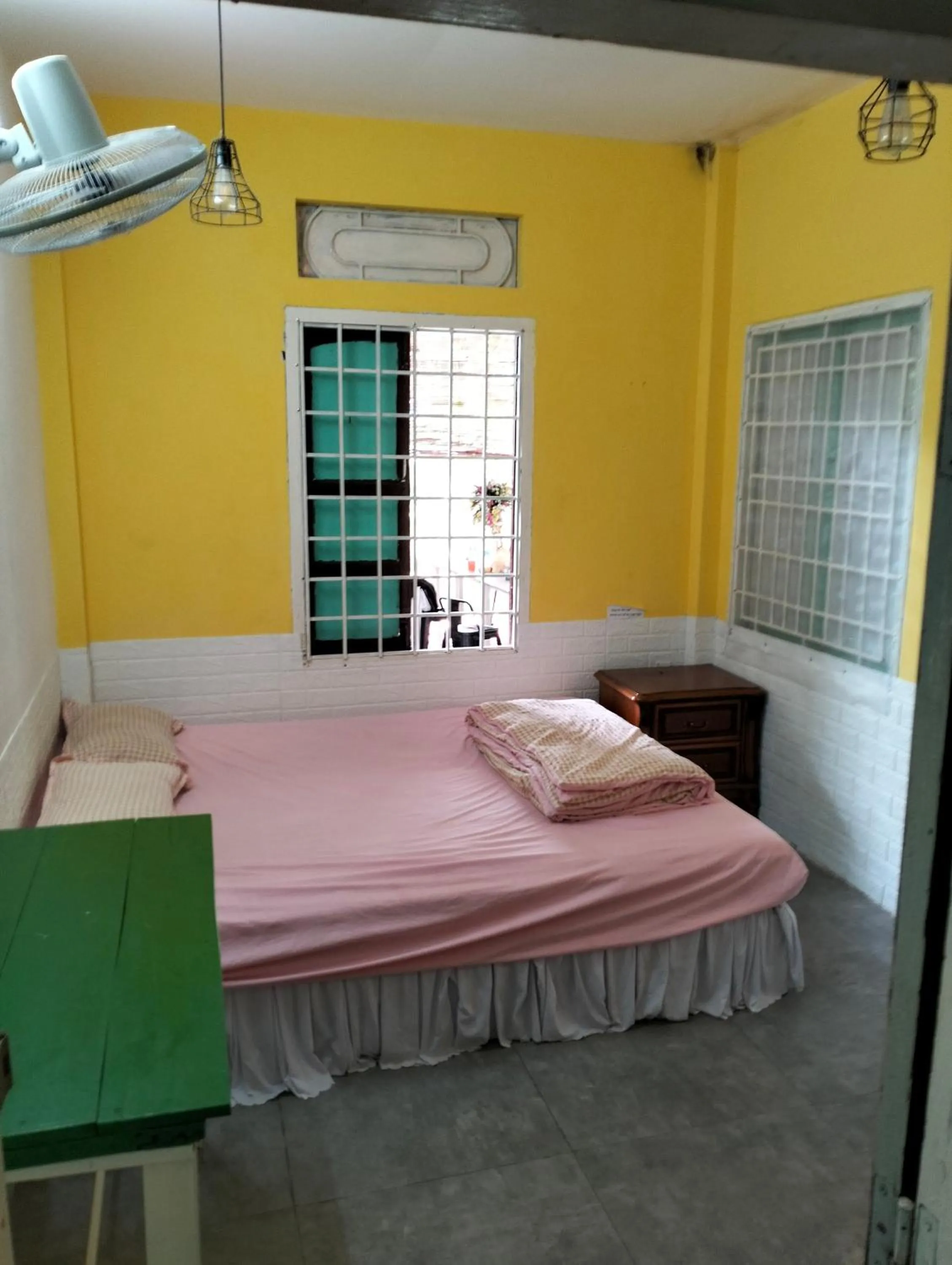 Bedroom, Bed in BONNIE HOMESTAY Mui Ne